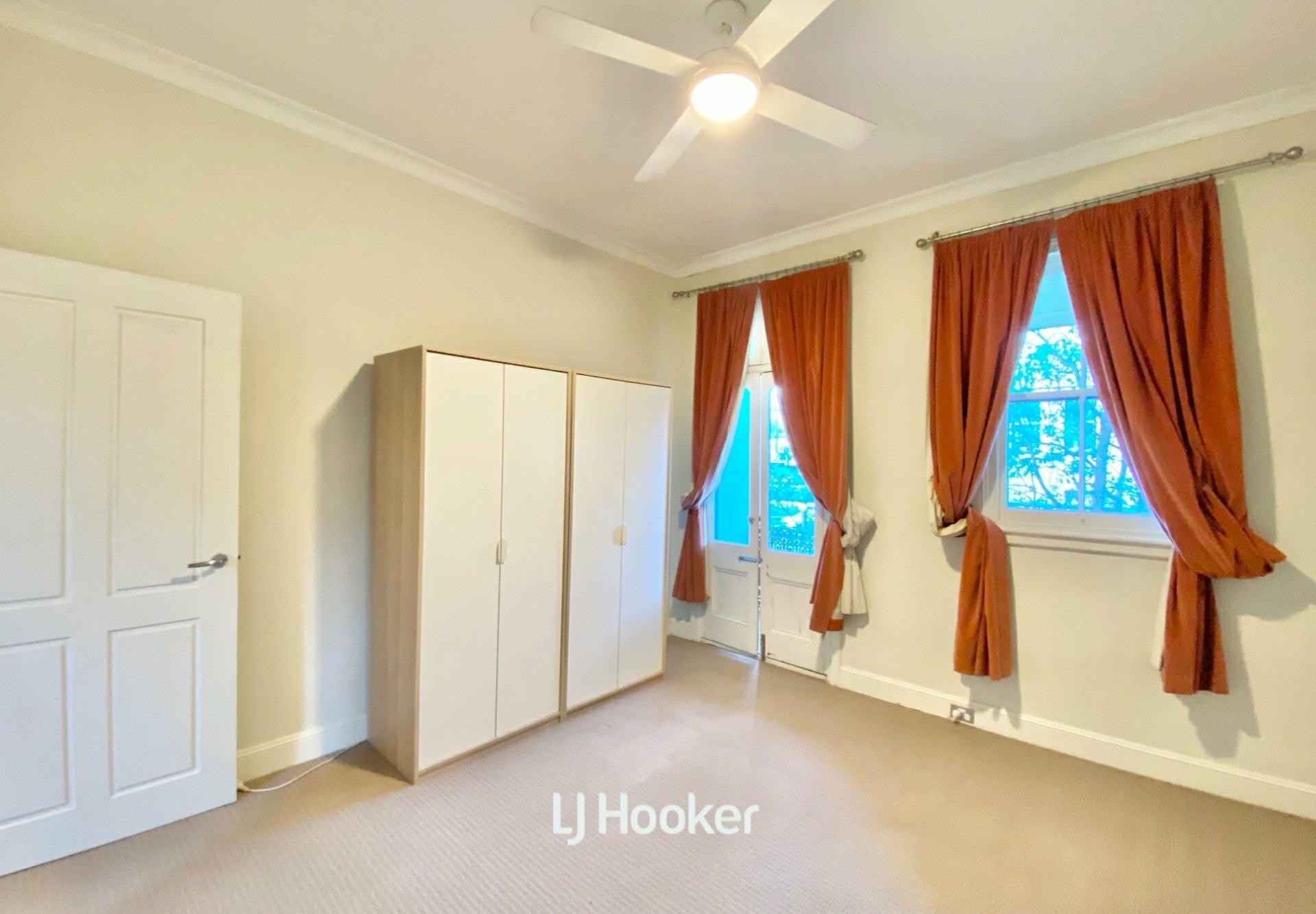 11 Bourke Street — photo 13 of 20