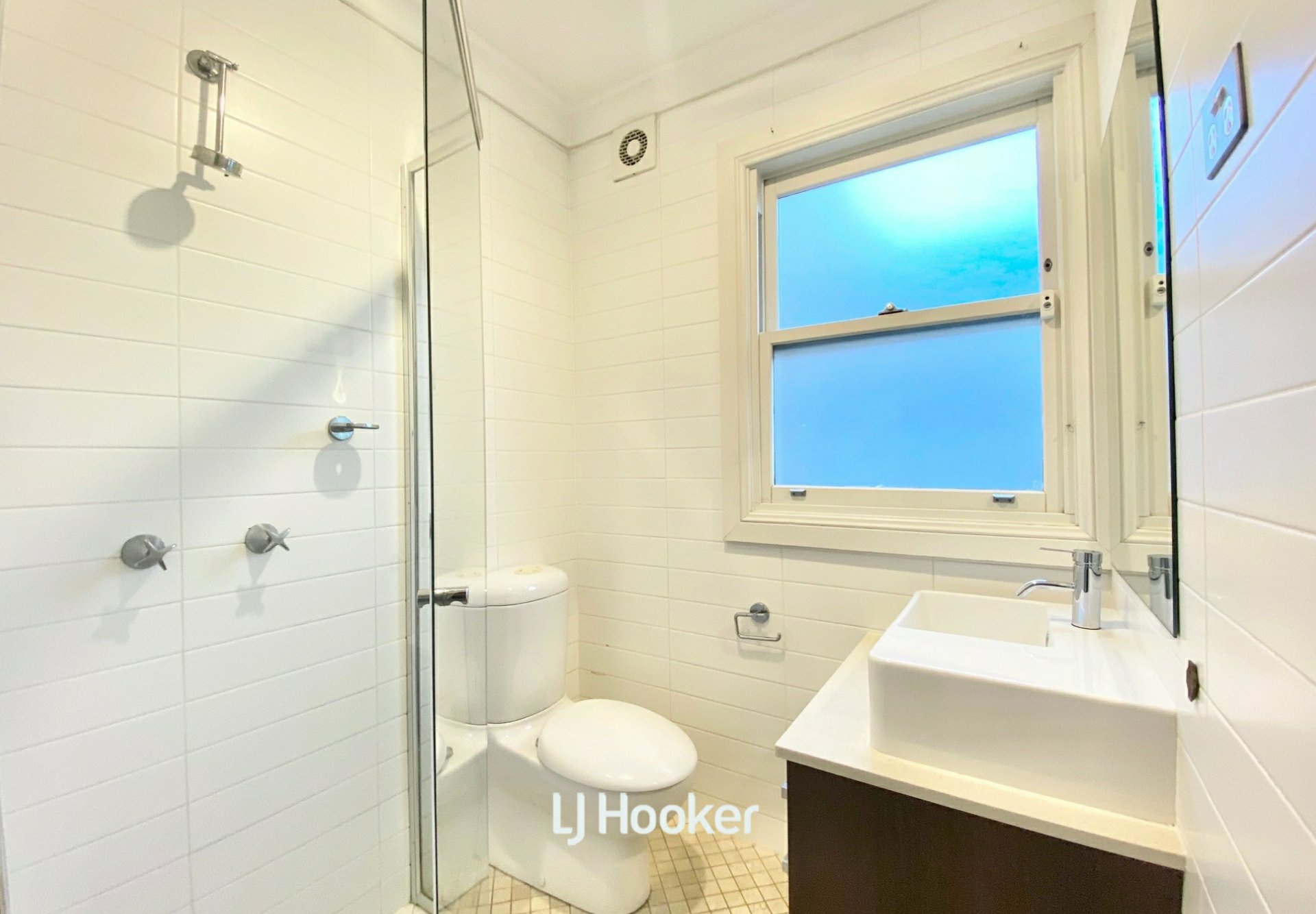 11 Bourke Street — photo 16 of 20