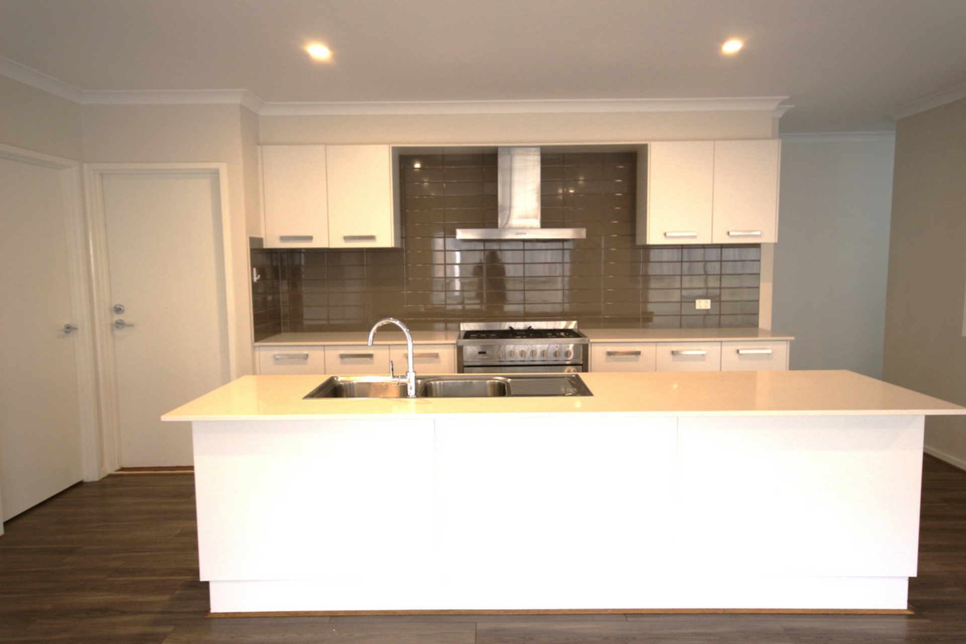 45 Welland Drive, MICKLEHAM