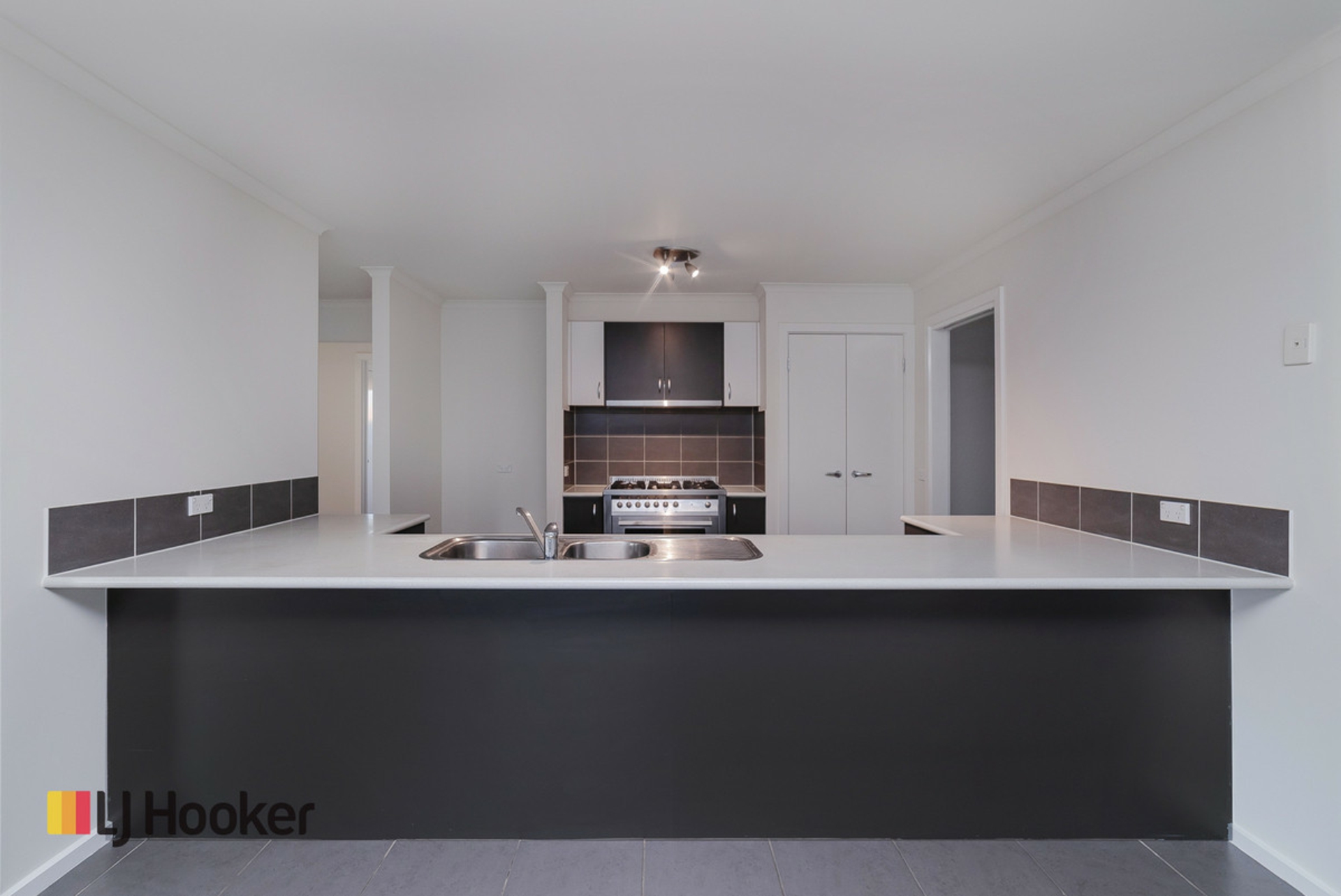 2 Korab Place, ROXBURGH PARK