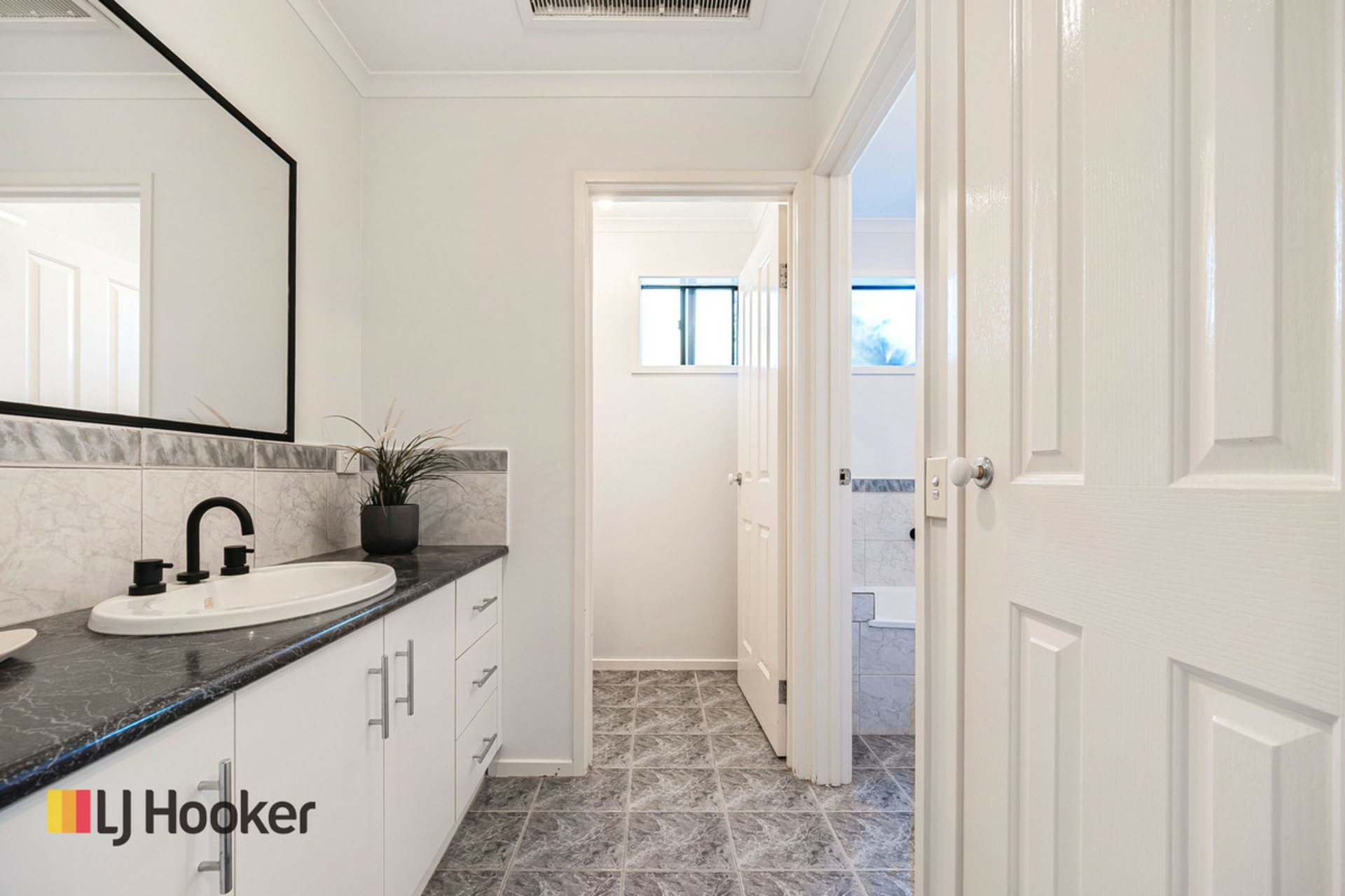 6 Gillingham Crescent, CRAIGIEBURN