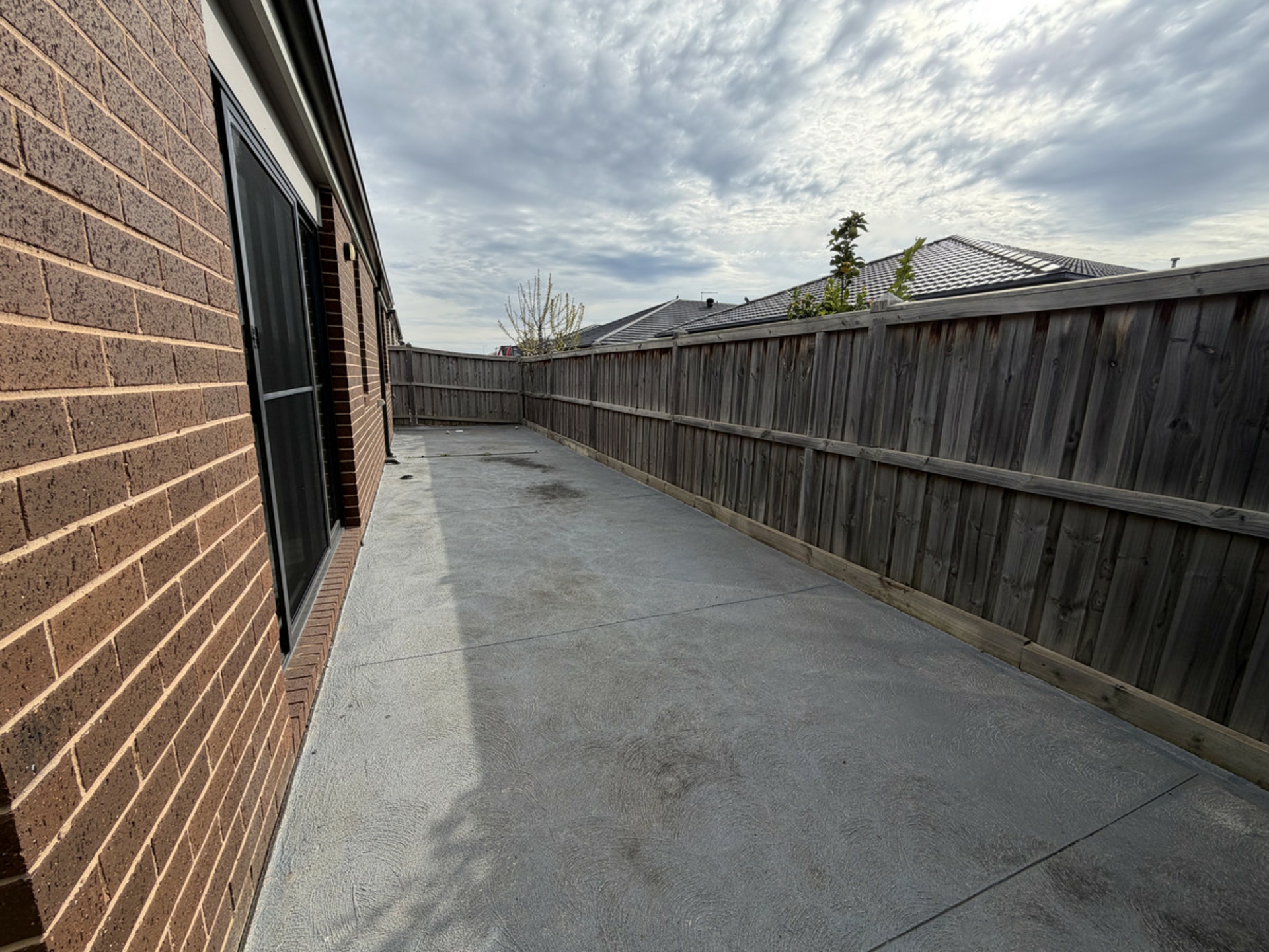 12 Tooronga Drive — photo 9 of 9