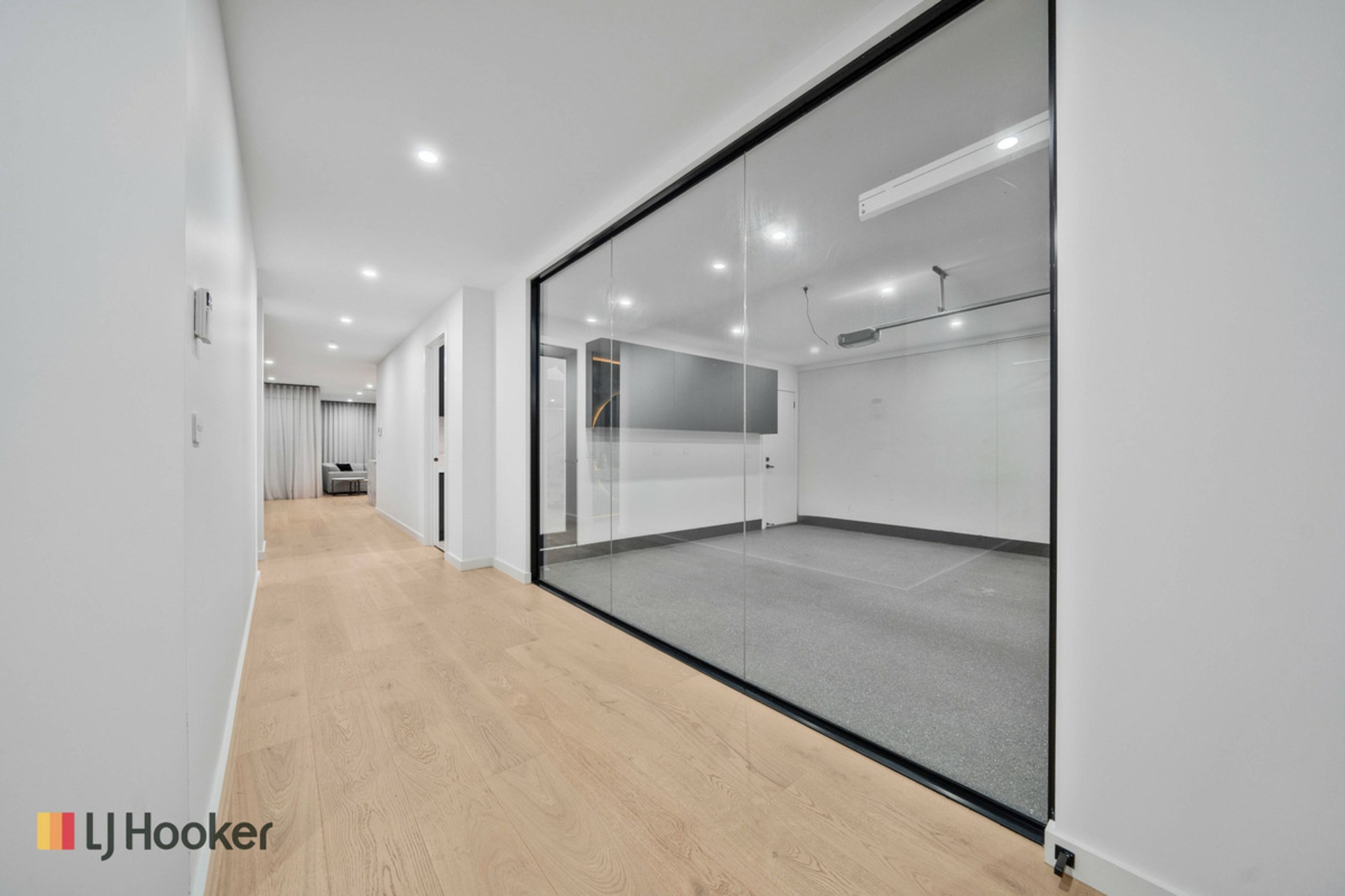 21 Riverglen Drive — photo 12 of 29
