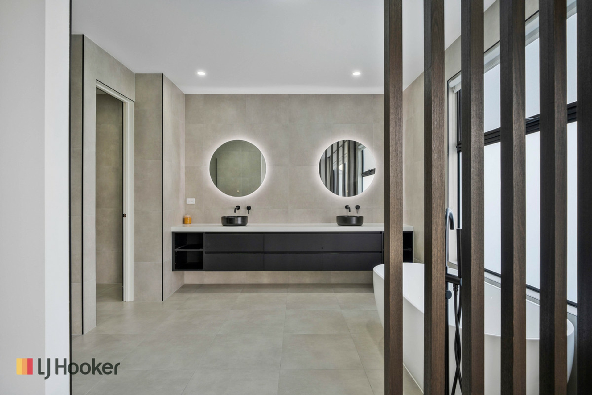 21 Riverglen Drive — photo 17 of 29