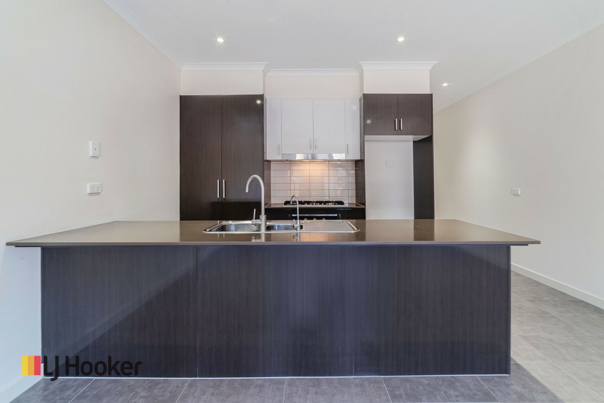 63 Clarendon Avenue — photo 2 of 15