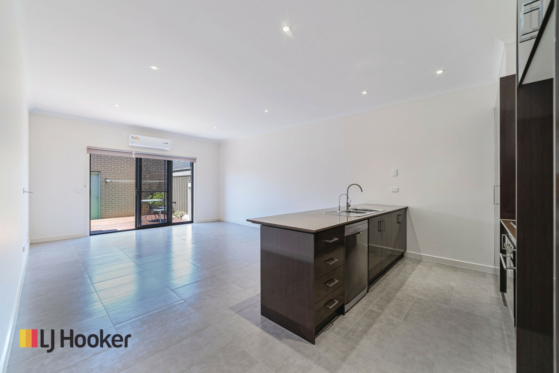 63 Clarendon Avenue — photo 6 of 15