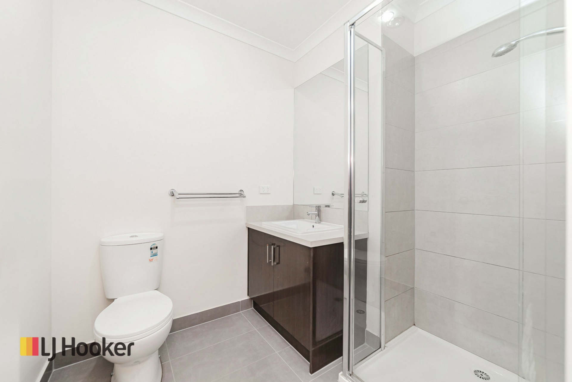63 Clarendon Avenue — photo 8 of 15