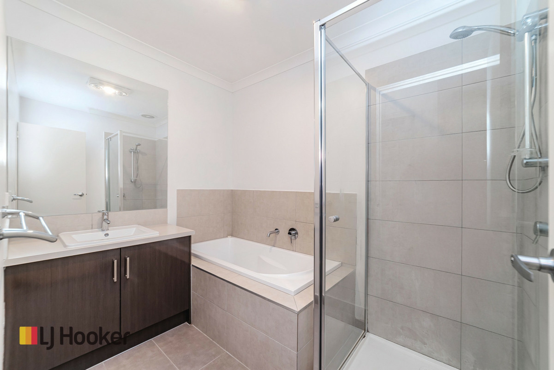 63 Clarendon Avenue — photo 11 of 15