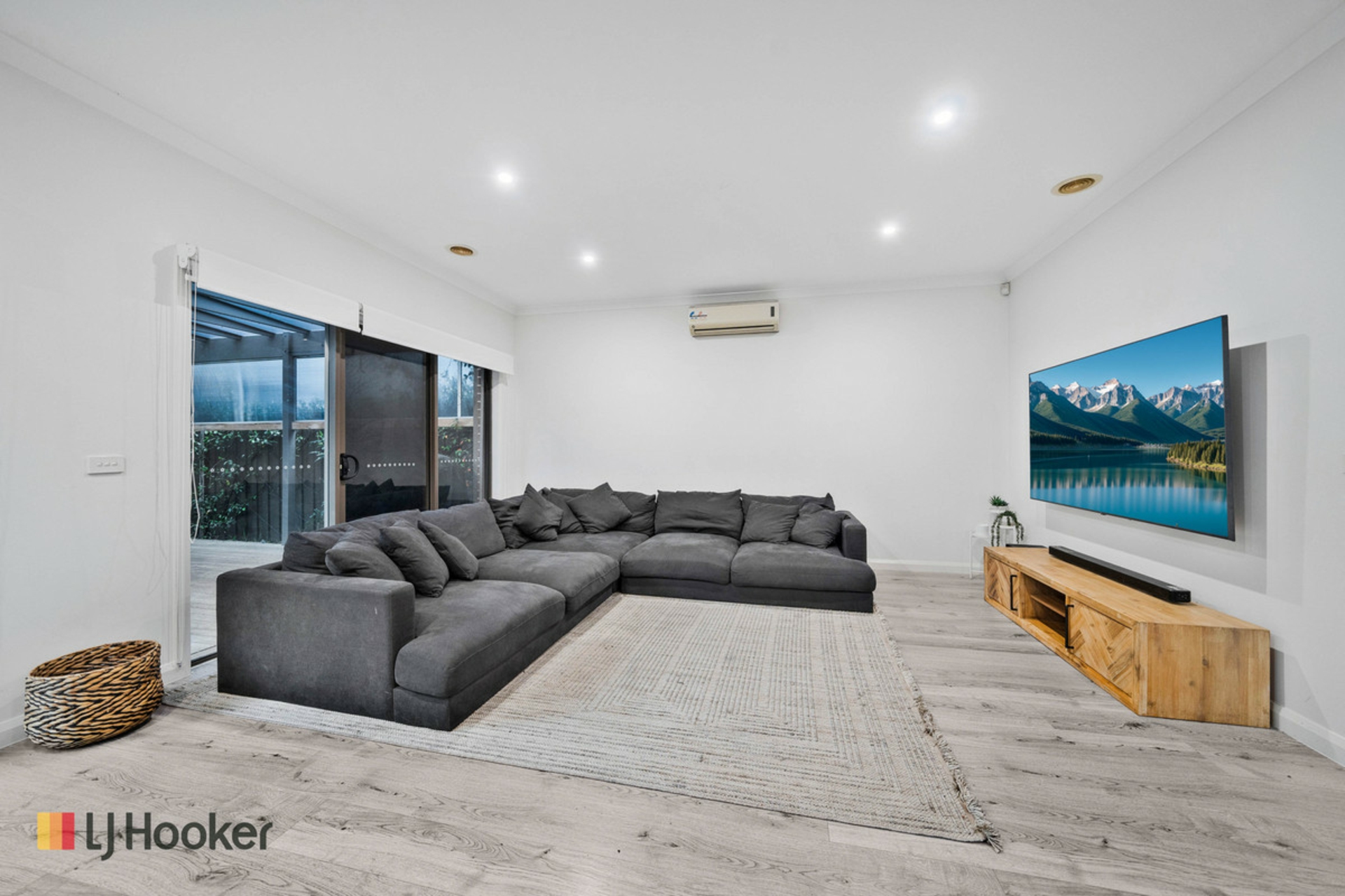 7 Cavell Drive — photo 5 of 23