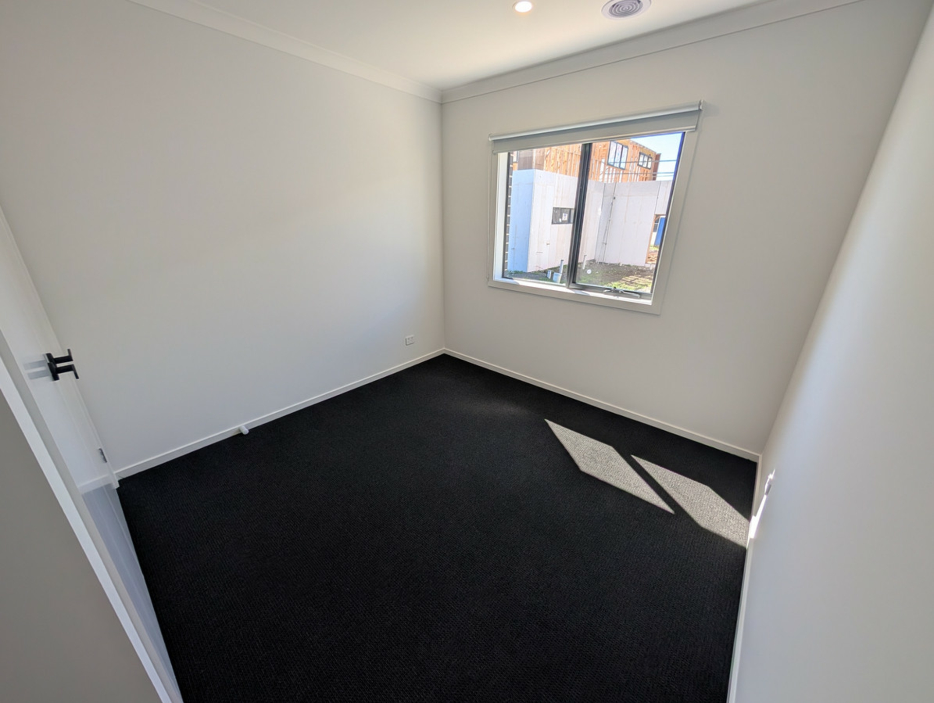 3 Ayudha Street — photo 8 of 12