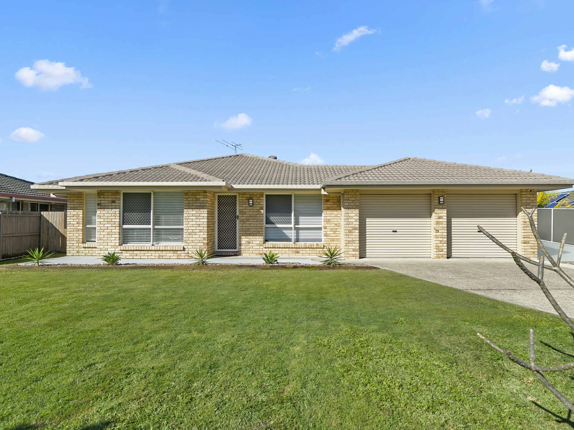 8 Bream Court, Sandstone Point