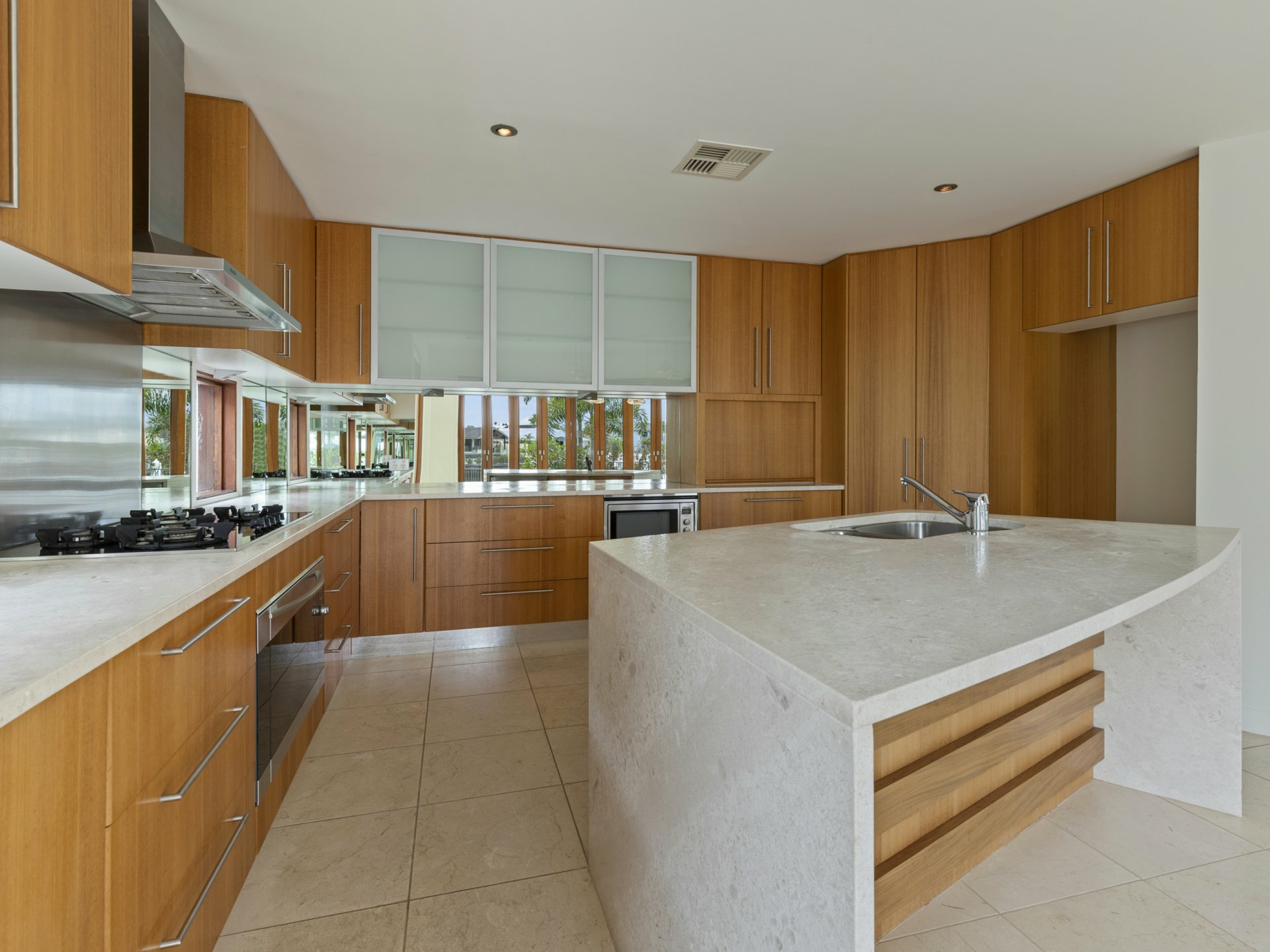 121 Marina Boulevard, BANKSIA BEACH
