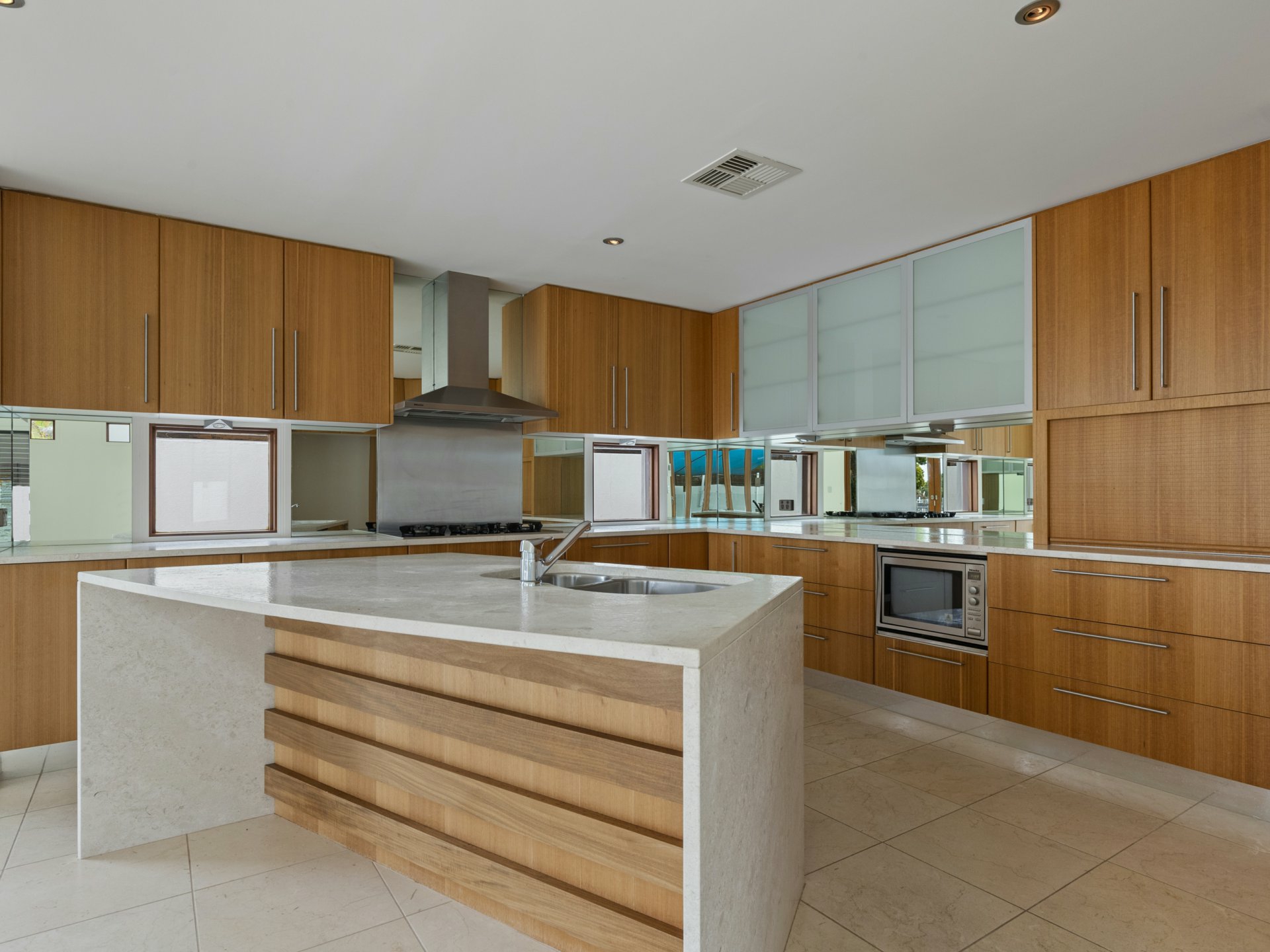 121 Marina Boulevard, BANKSIA BEACH