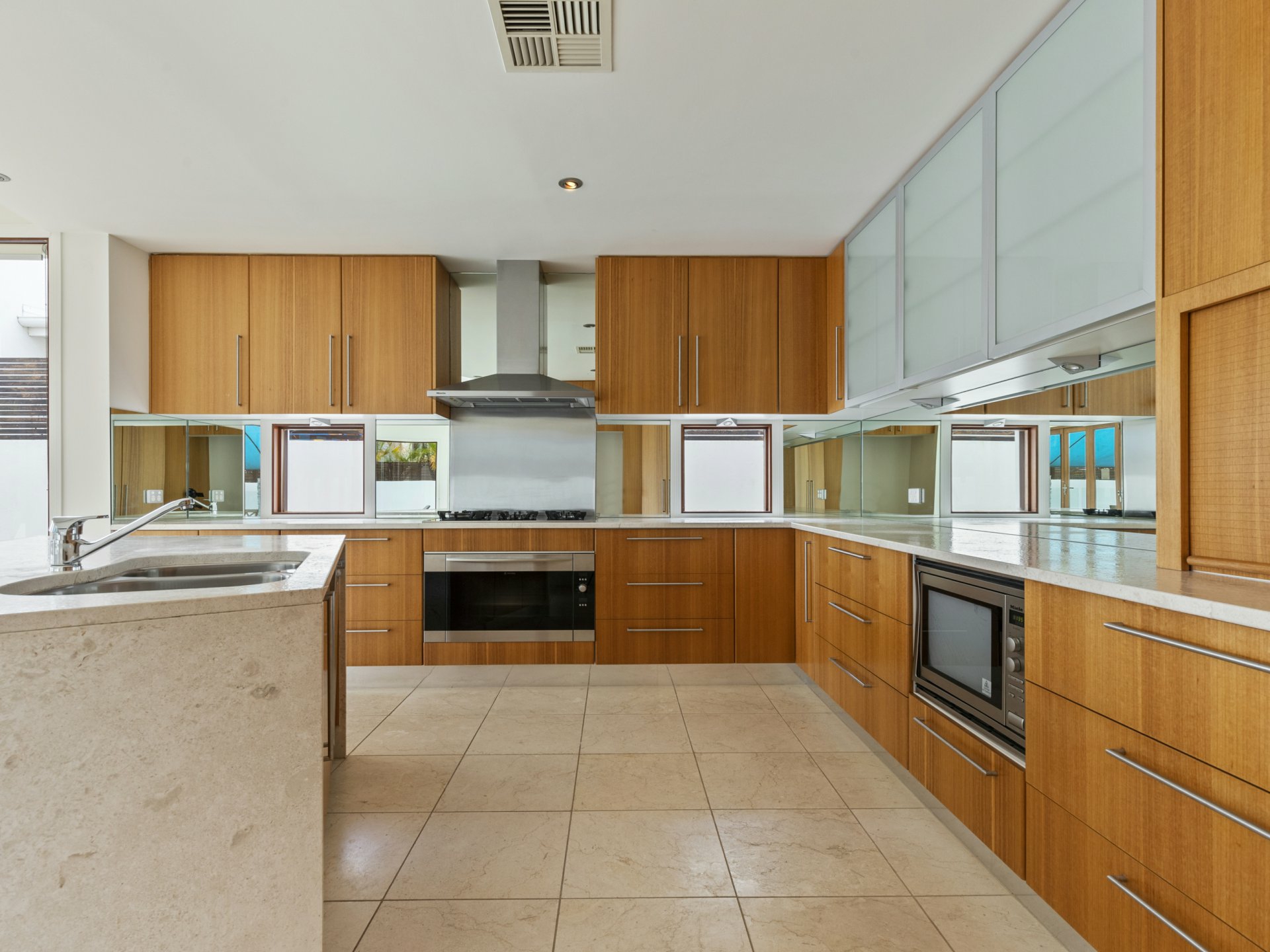 121 Marina Boulevard, BANKSIA BEACH