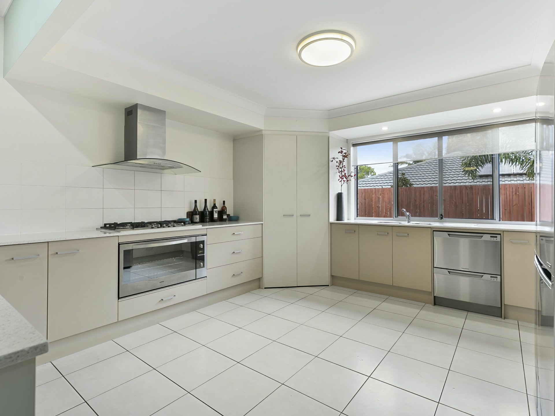 17 Captain Cook Drive, BANKSIA BEACH