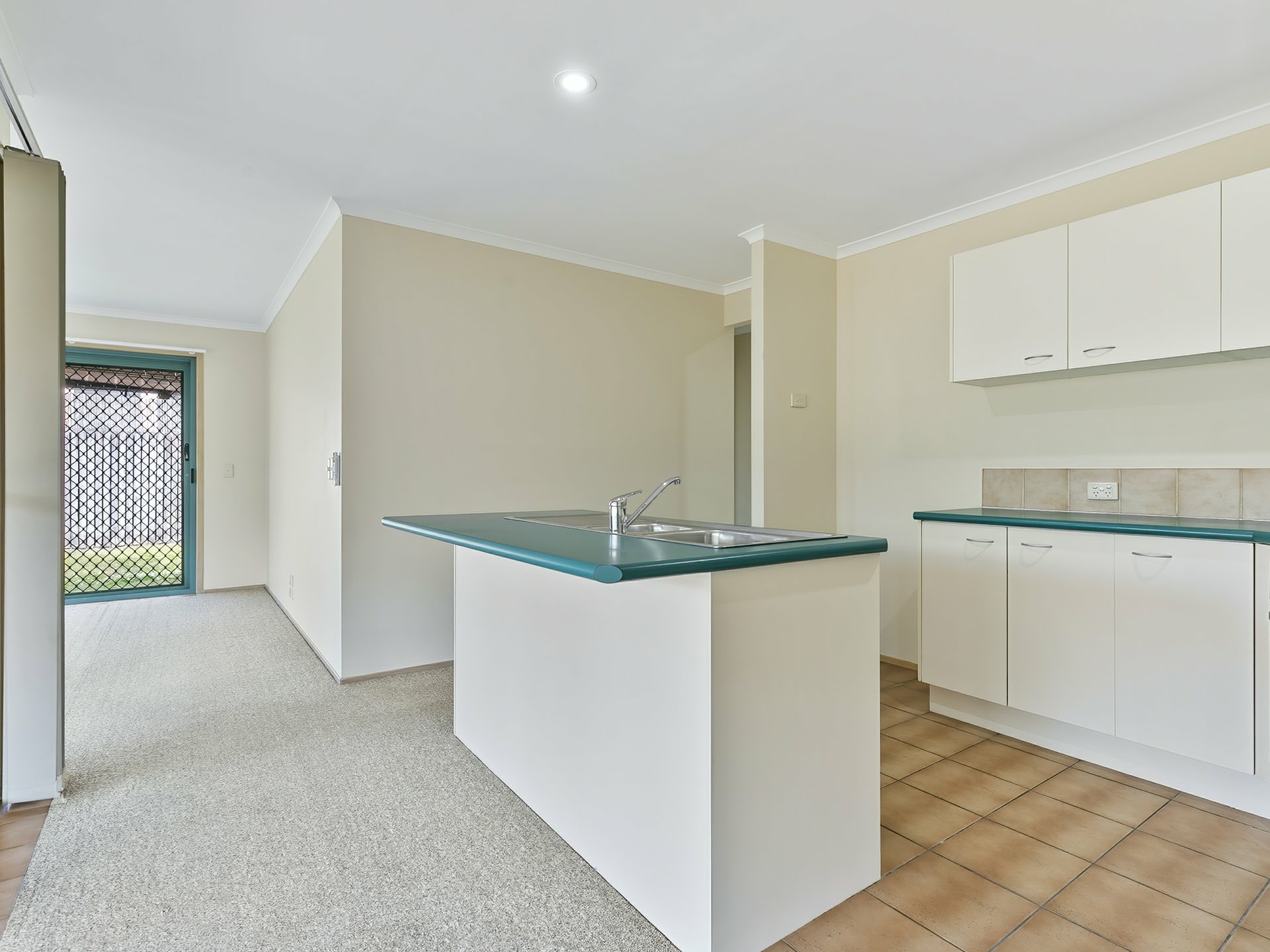 52 Topsail Circuit Banksia Beach QLD Property Details LJ Hooker