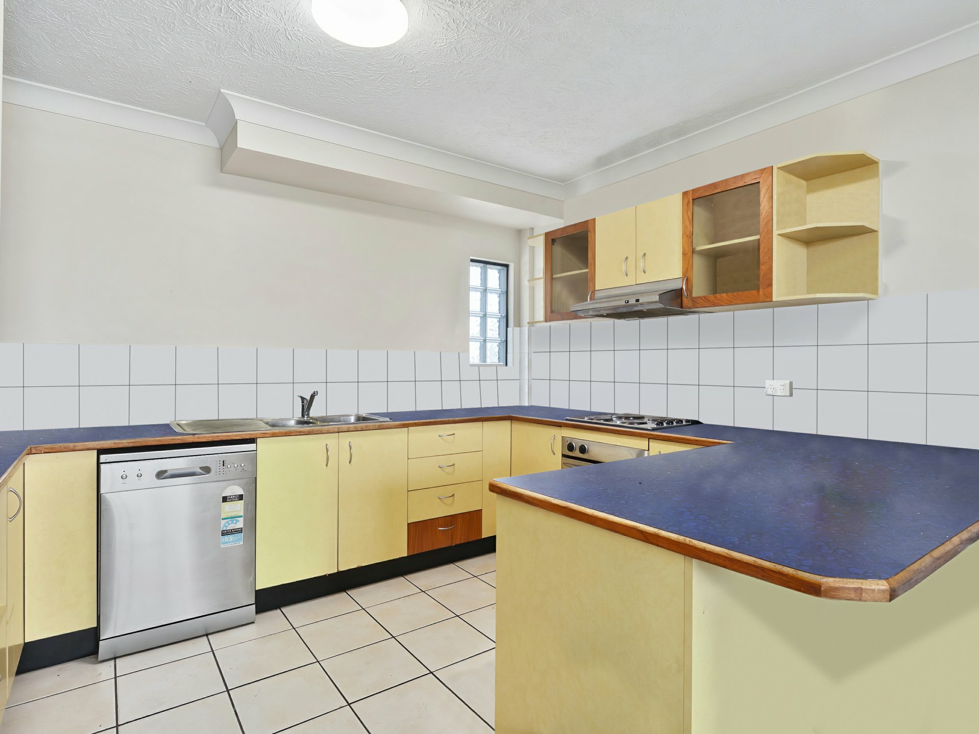 10/5254 Winston Drive Bongaree QLD Unit for Sale LJ Hooker