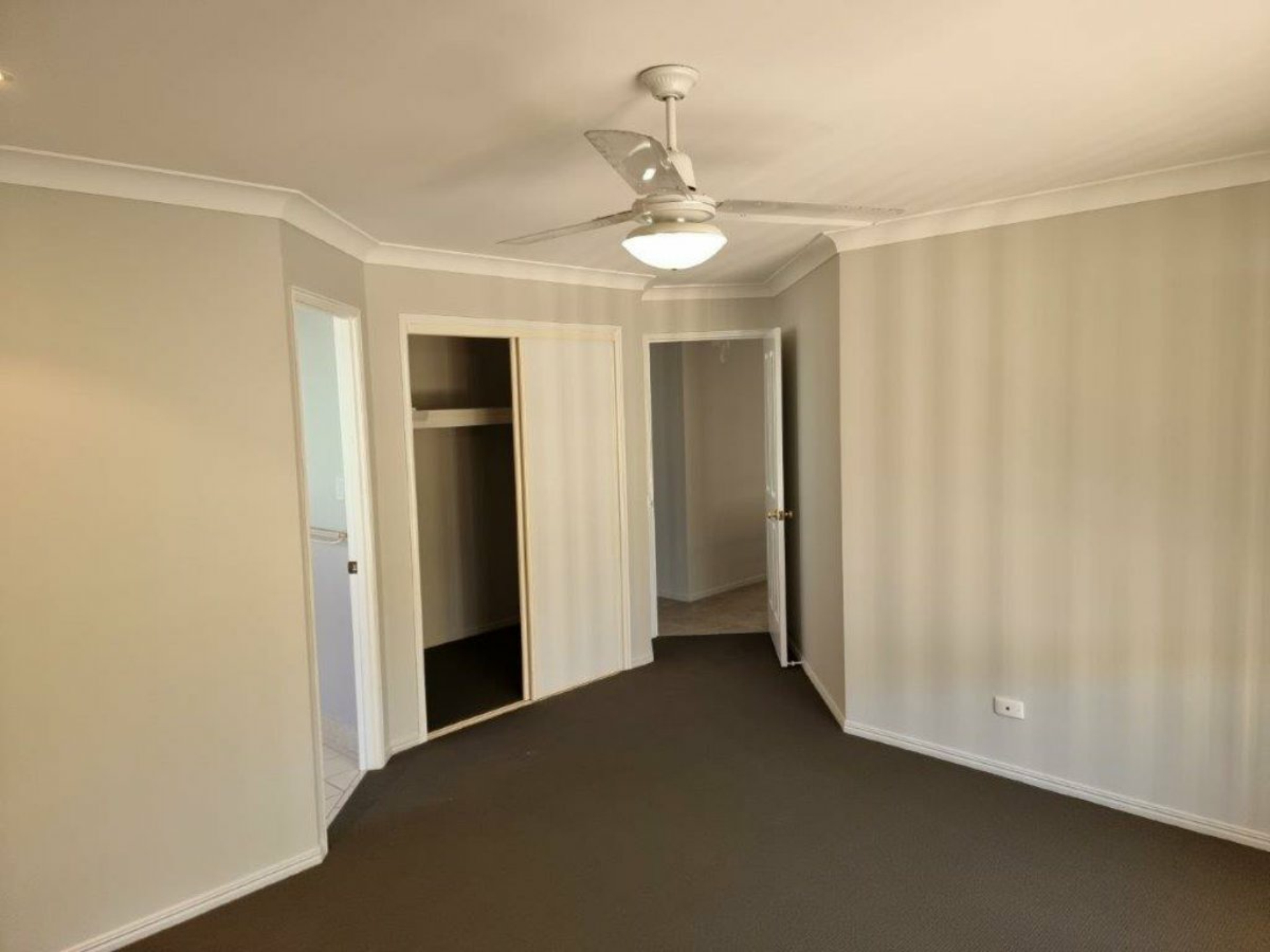 6 Avalon Street, SANDSTONE POINT