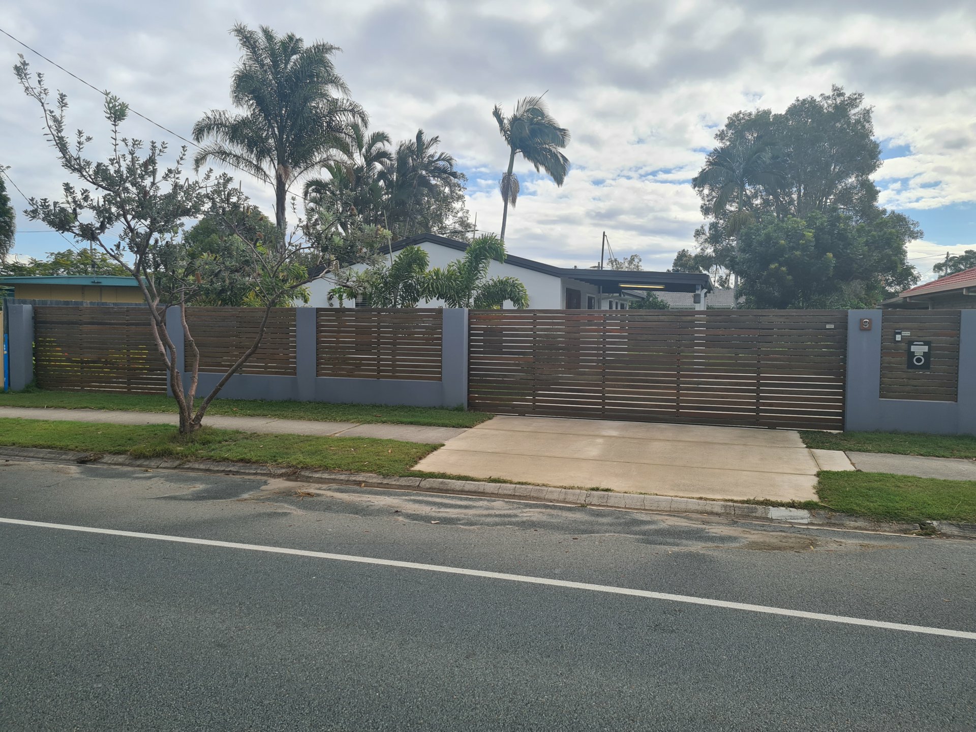 9 Avon Avenue, Banksia Beach