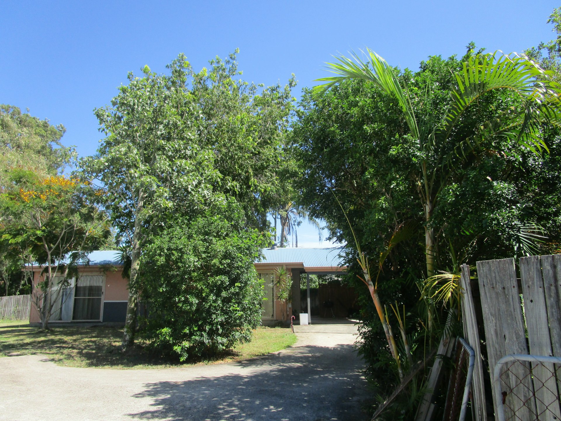 2/16 Moreton Terrace, BEACHMERE