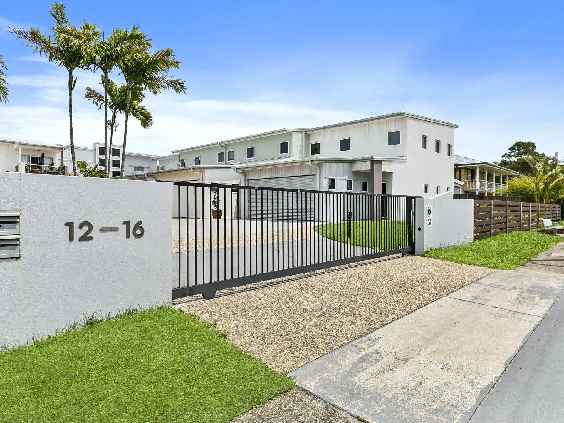 11/12-16 Kangaroo Avenue, BONGAREE