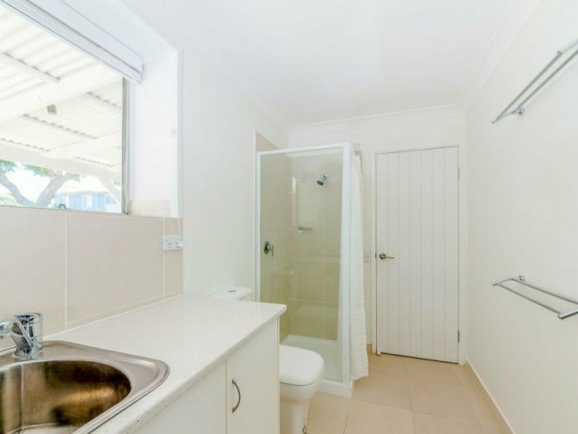 10 Mirree Avenue, BELLARA