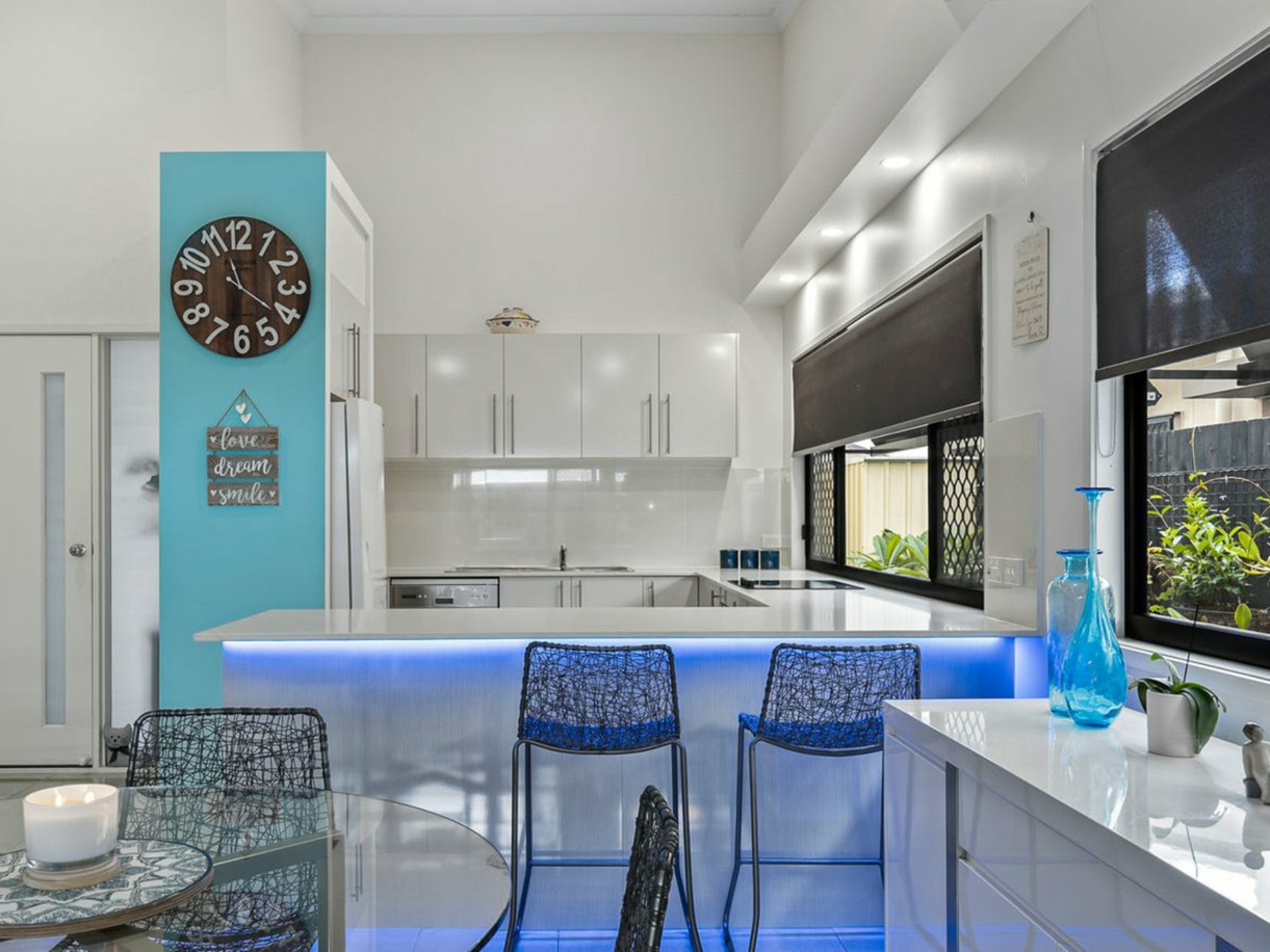 13/4 Kal Ma Kuta Drive, SANDSTONE POINT