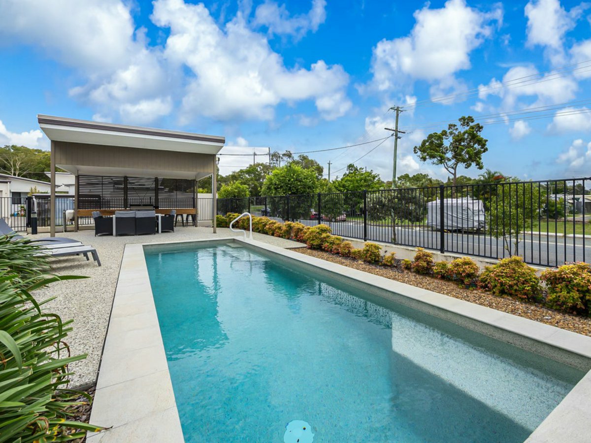 13/4 Kal Ma Kuta Drive, SANDSTONE POINT