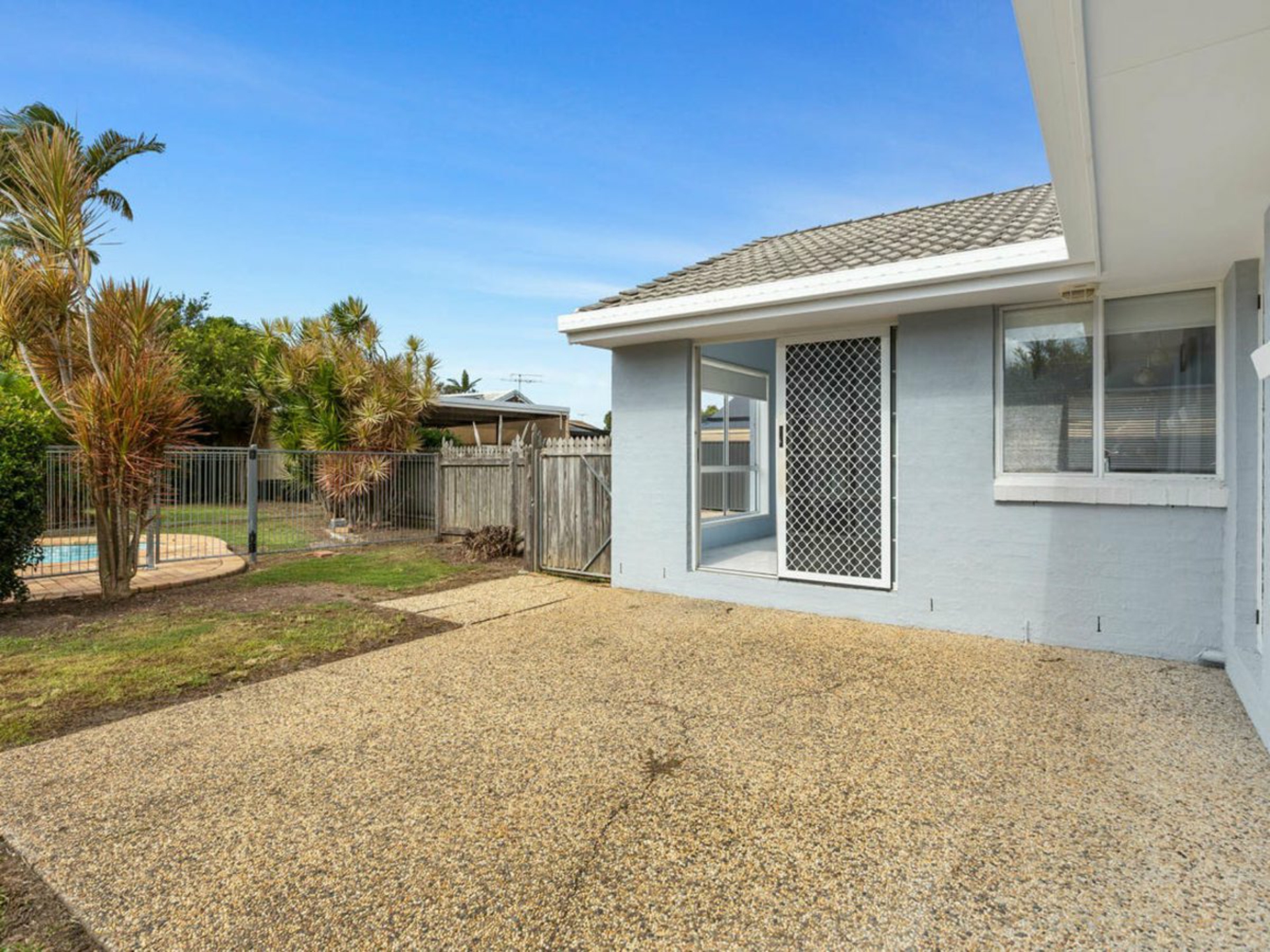 4 Lachlan Crescent, SANDSTONE POINT