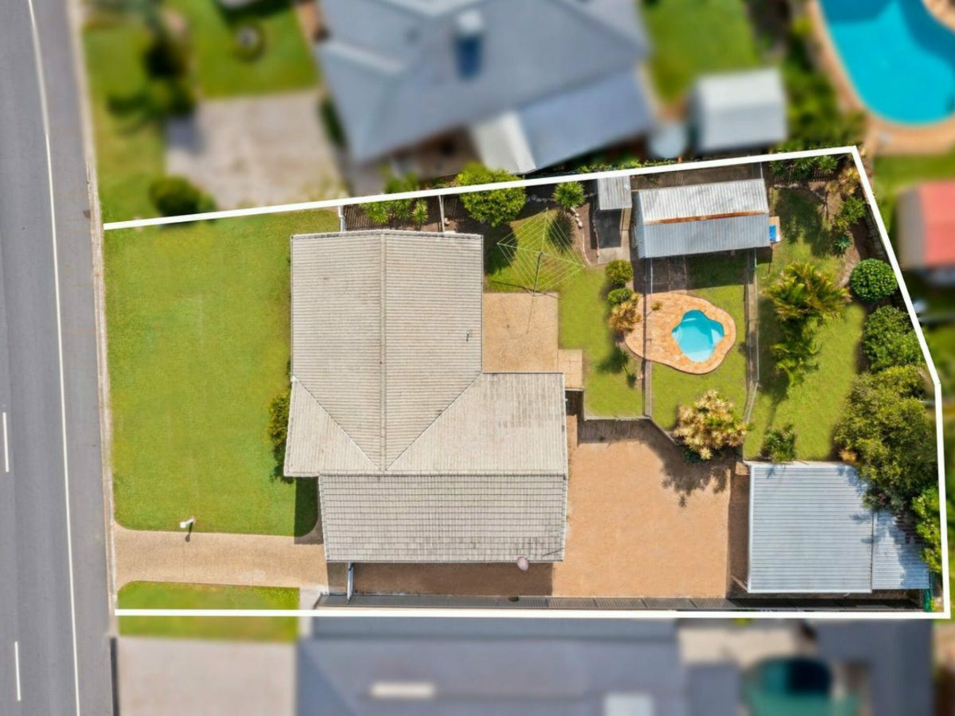 4 Lachlan Crescent, SANDSTONE POINT