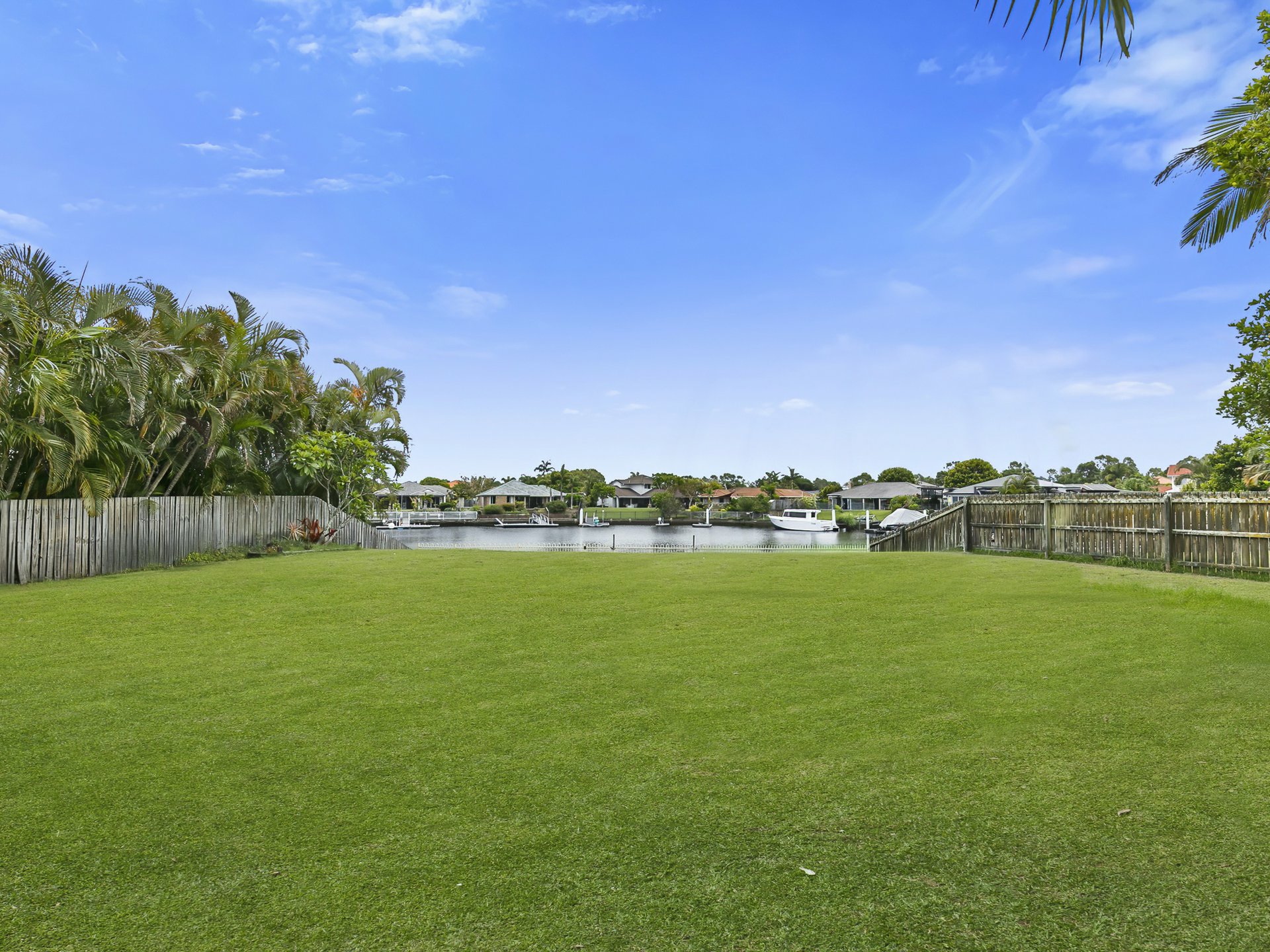 6 Catamaran Court, BANKSIA BEACH