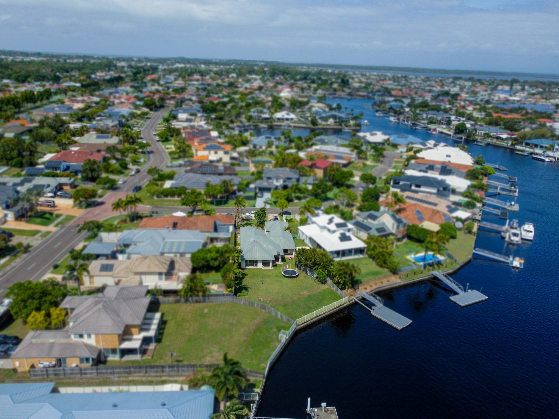 6 Catamaran Court, BANKSIA BEACH