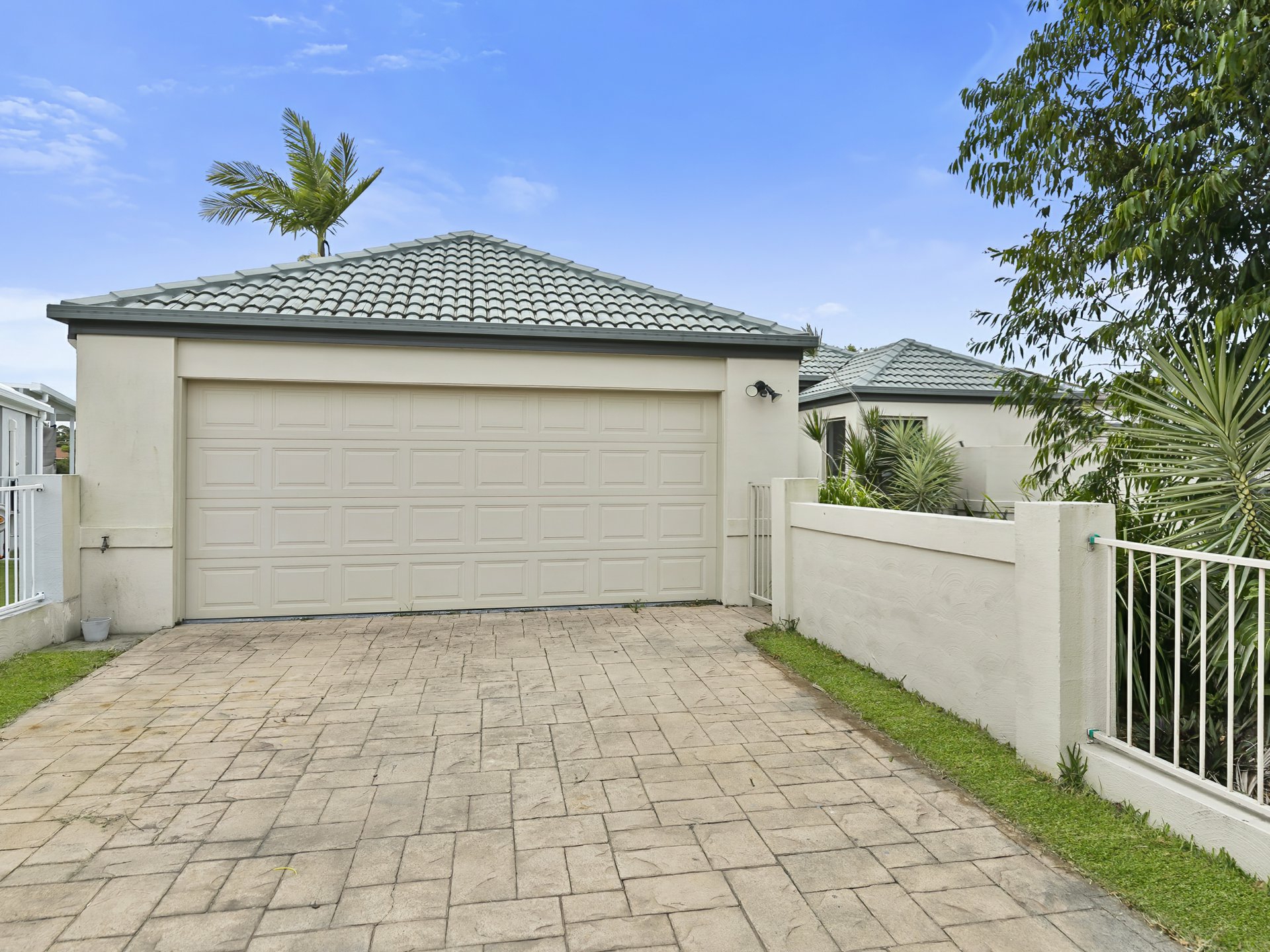 6 Catamaran Court, BANKSIA BEACH