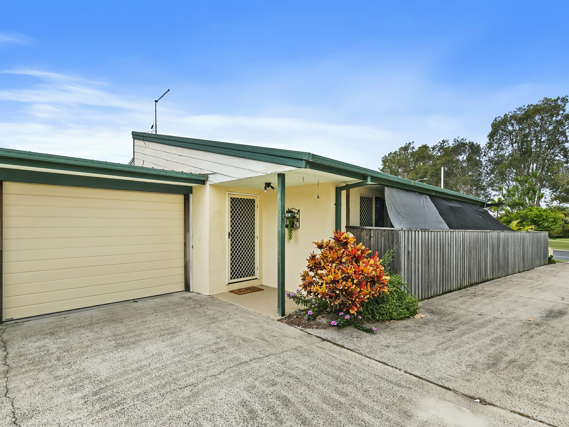 2/91 Endeavour Drive, BANKSIA BEACH
