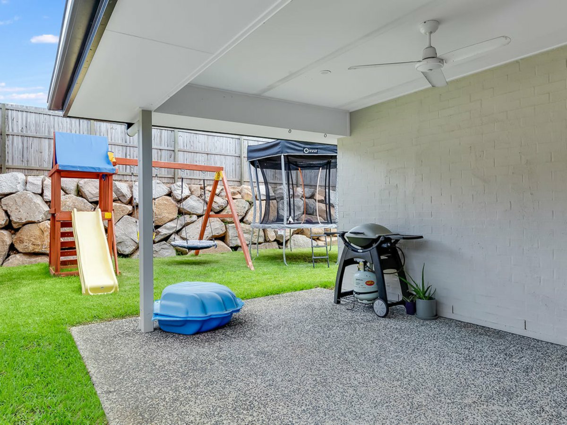 22 Bourke Street, BURPENGARY EAST