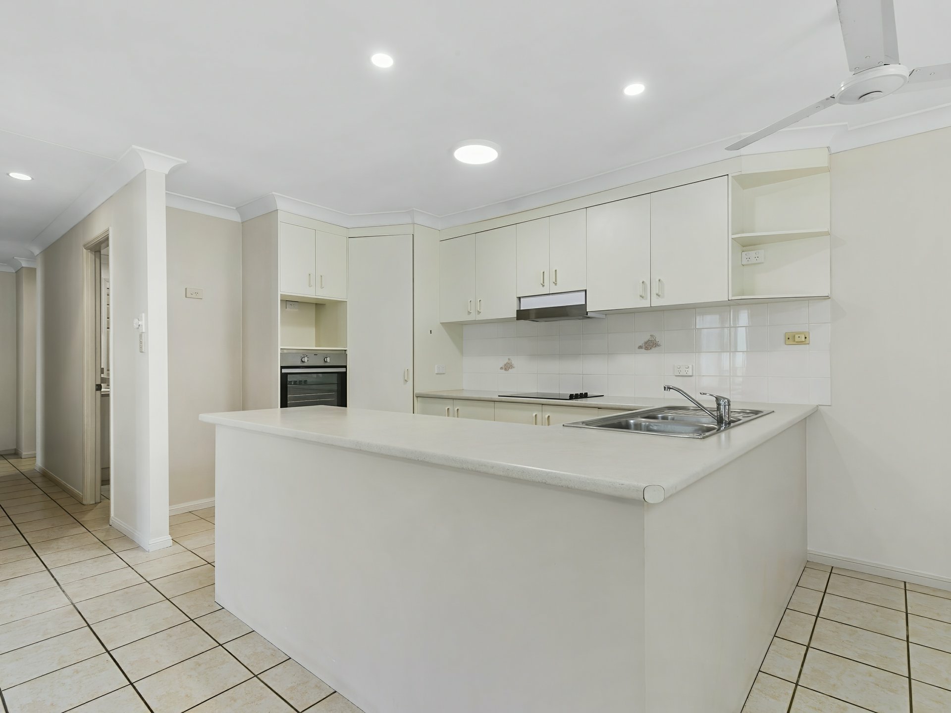 2/60 Headsail Drive, BANKSIA BEACH