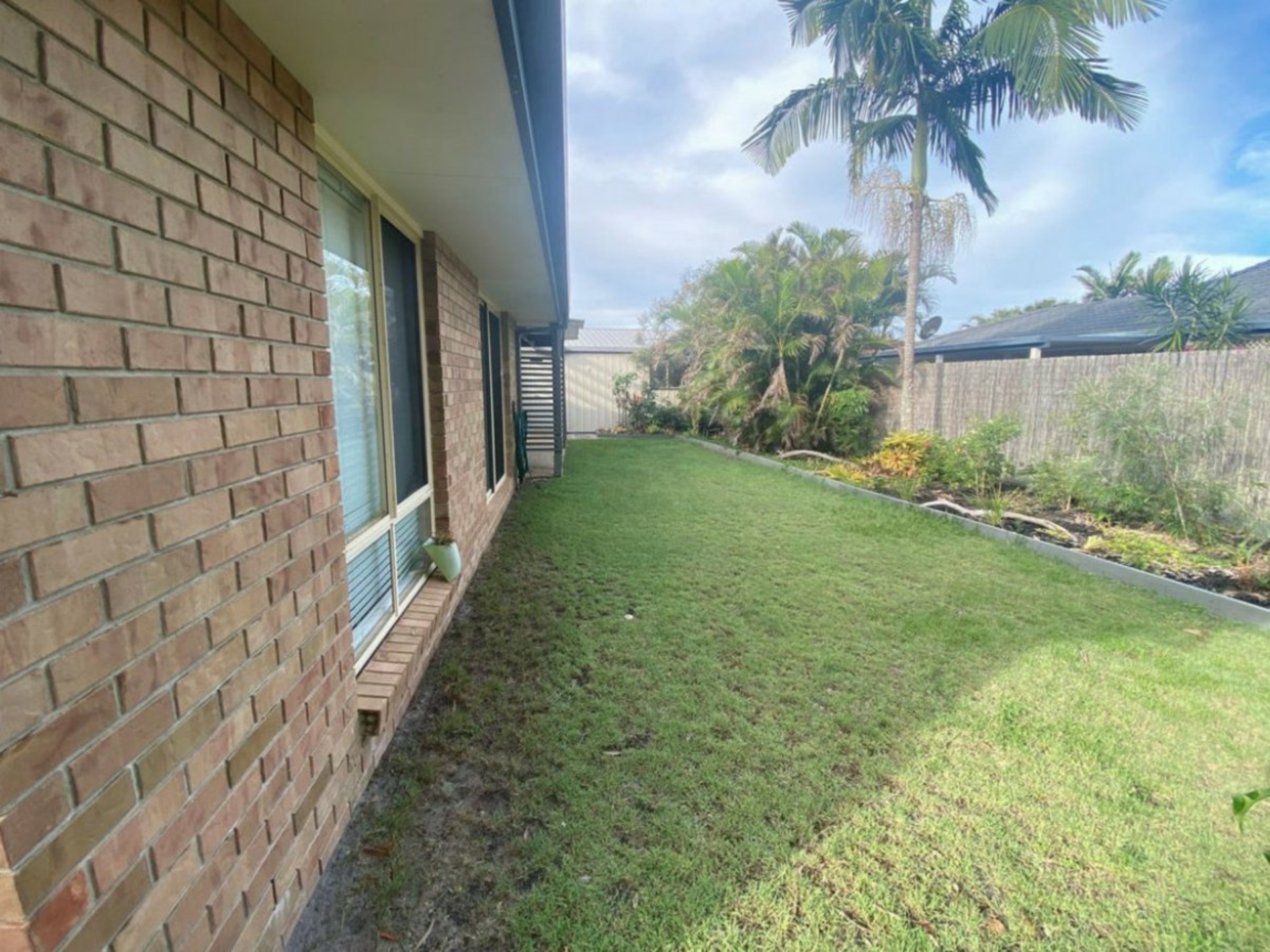 104 Avon Avenue, BANKSIA BEACH