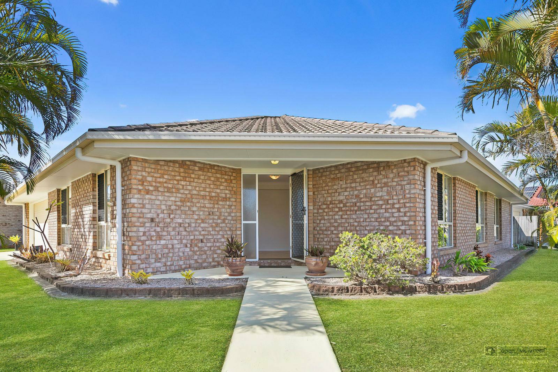 2 Alstonia Court, BONGAREE