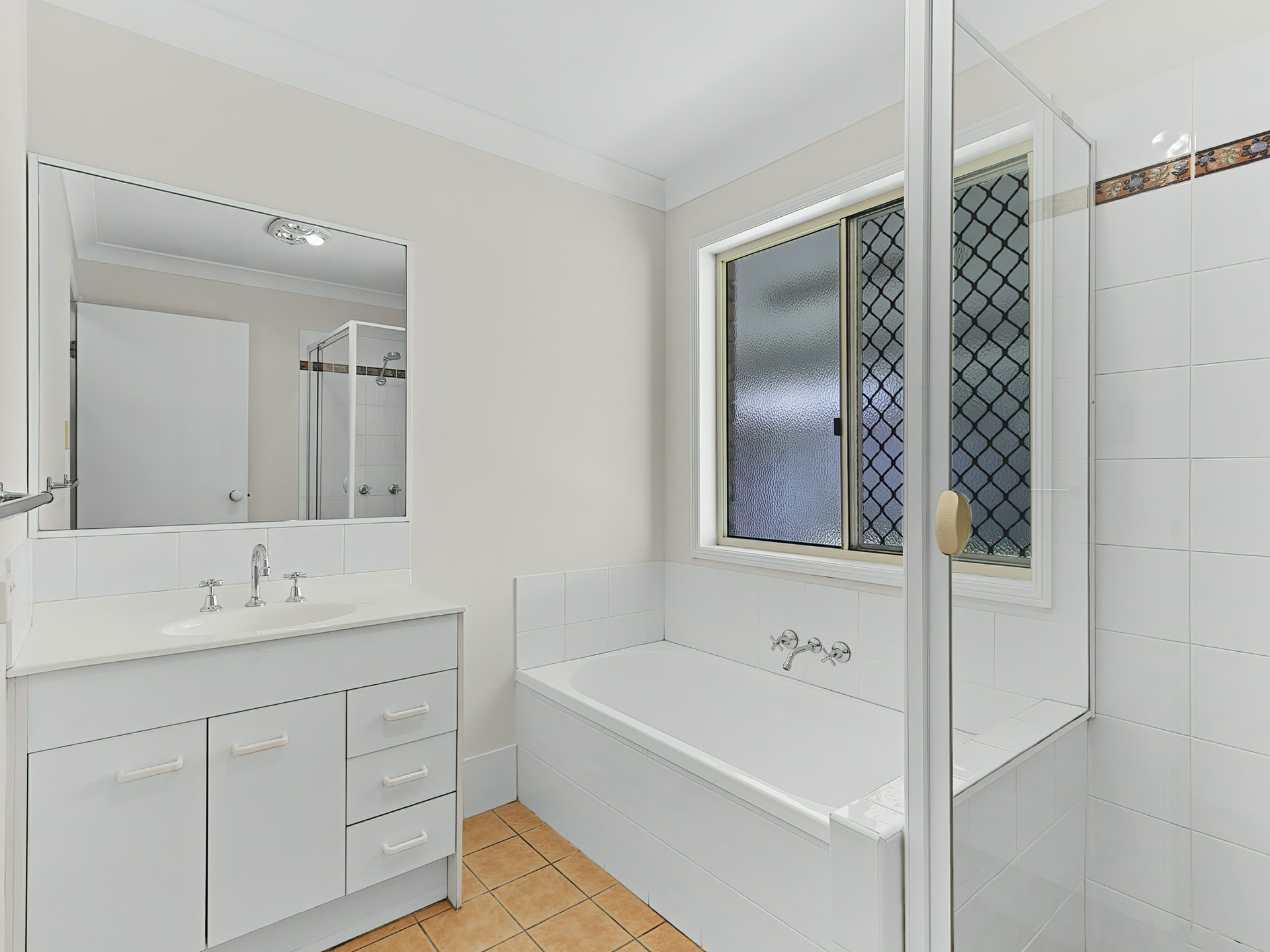 2 Alstonia Court, BONGAREE