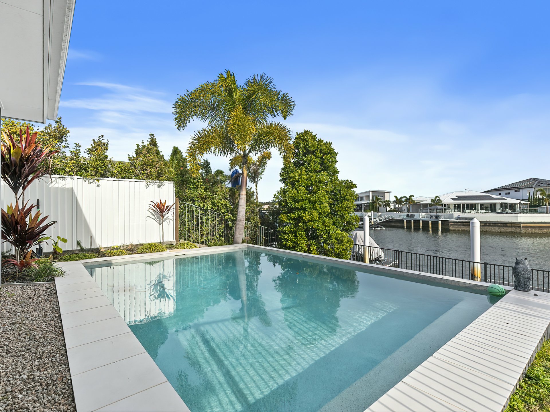 13 Elanus Court, BANKSIA BEACH