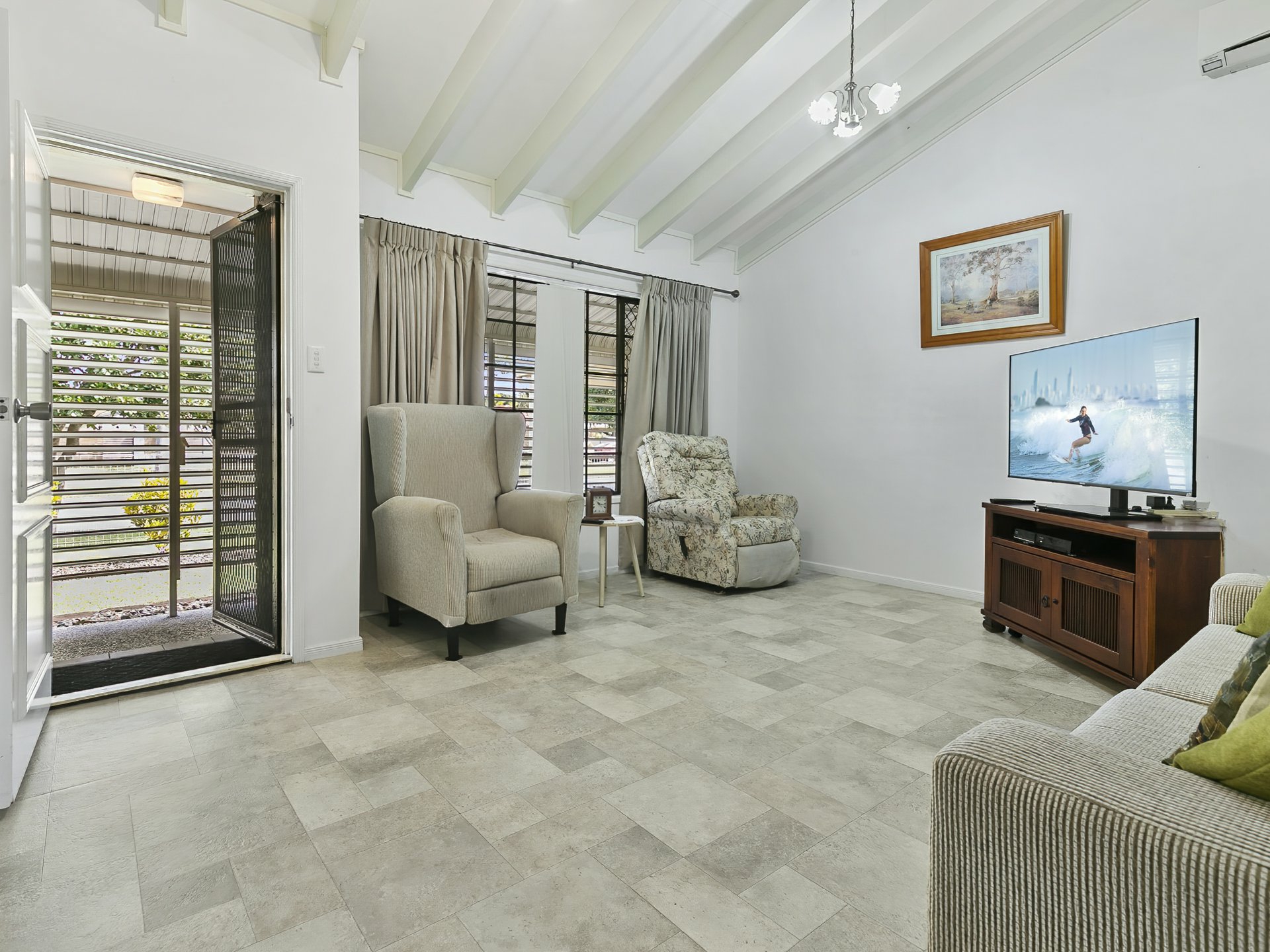 10 Avon Avenue, BANKSIA BEACH