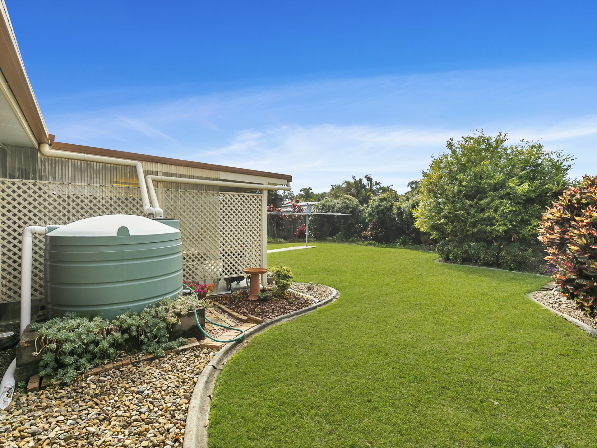 10 Avon Avenue, BANKSIA BEACH