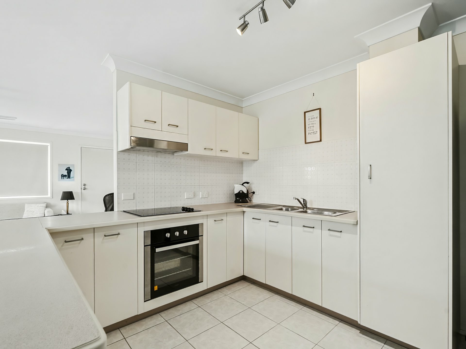 13/13 Burrawong Avenue — photo 11 of 21