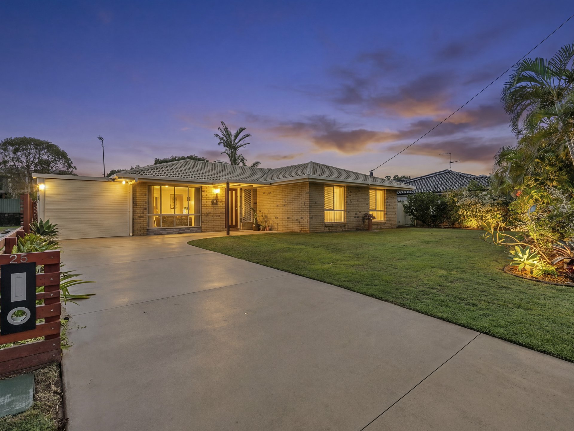 25 Grevillea Street — photo 3 of 30