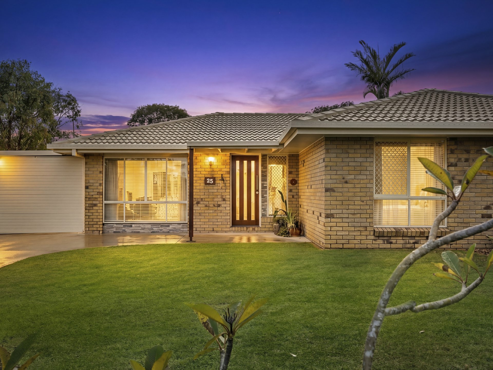 25 Grevillea Street — photo 7 of 30