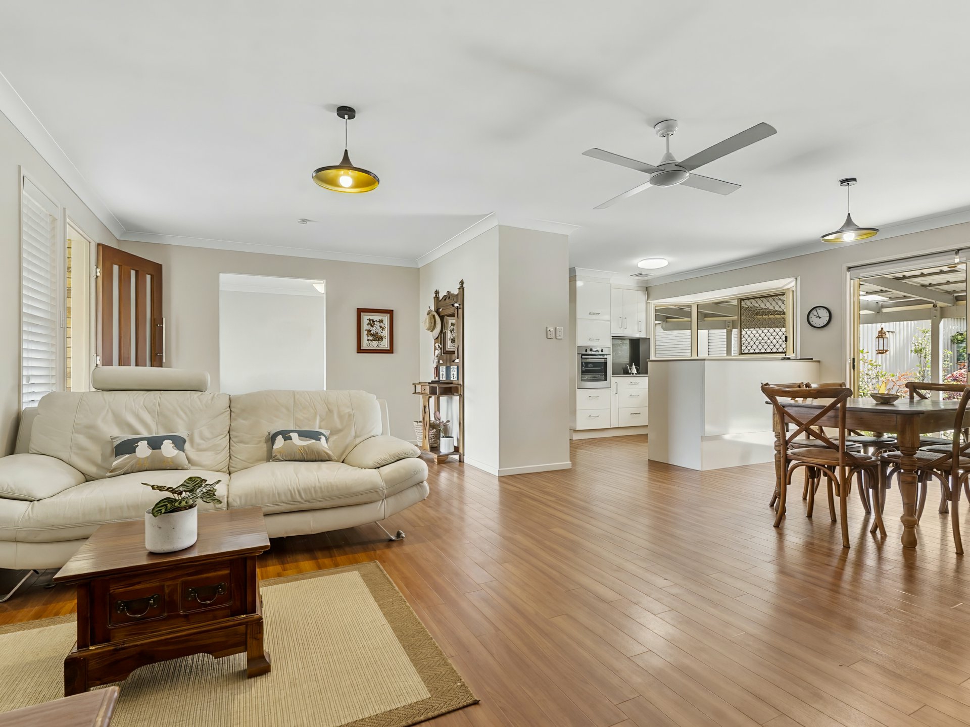 25 Grevillea Street — photo 10 of 30