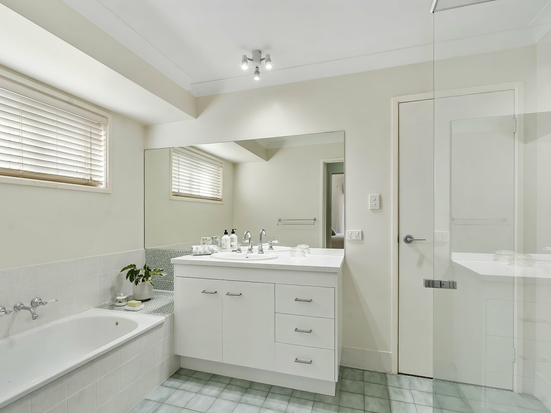 25 Grevillea Street — photo 20 of 30