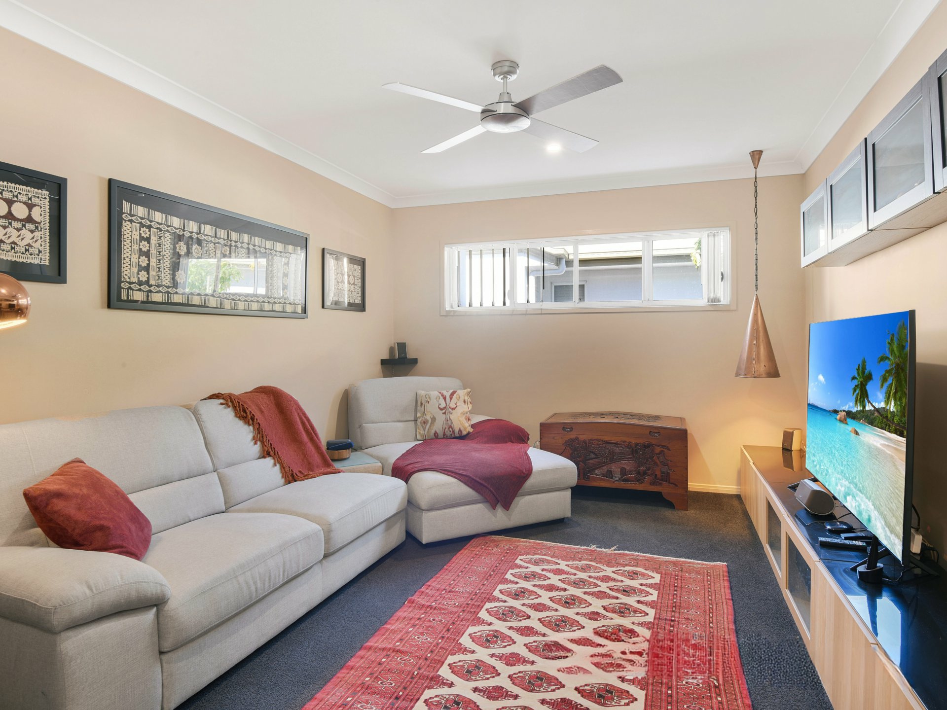 61 Callisia Crescent — photo 9 of 22