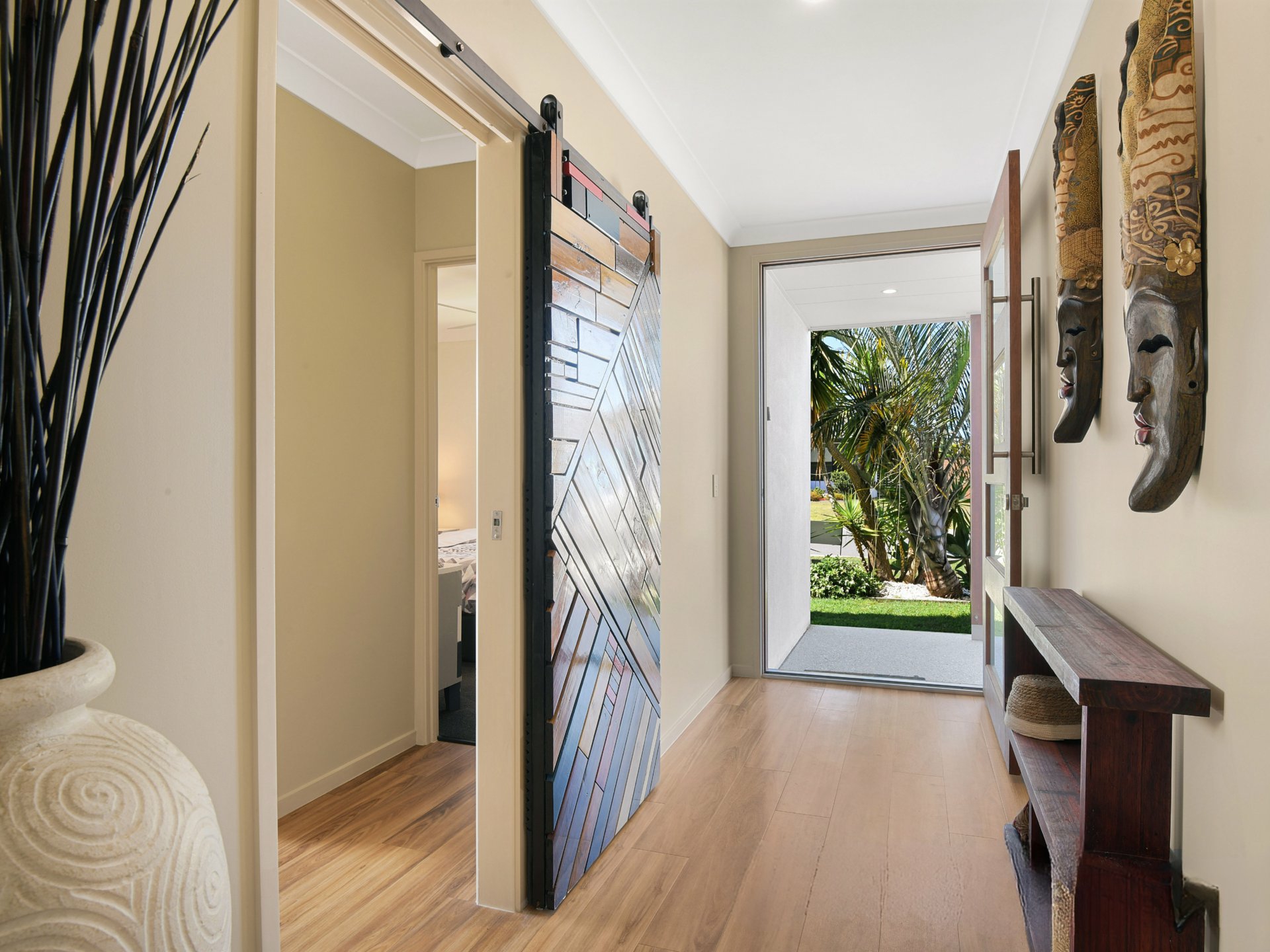 61 Callisia Crescent — photo 13 of 22