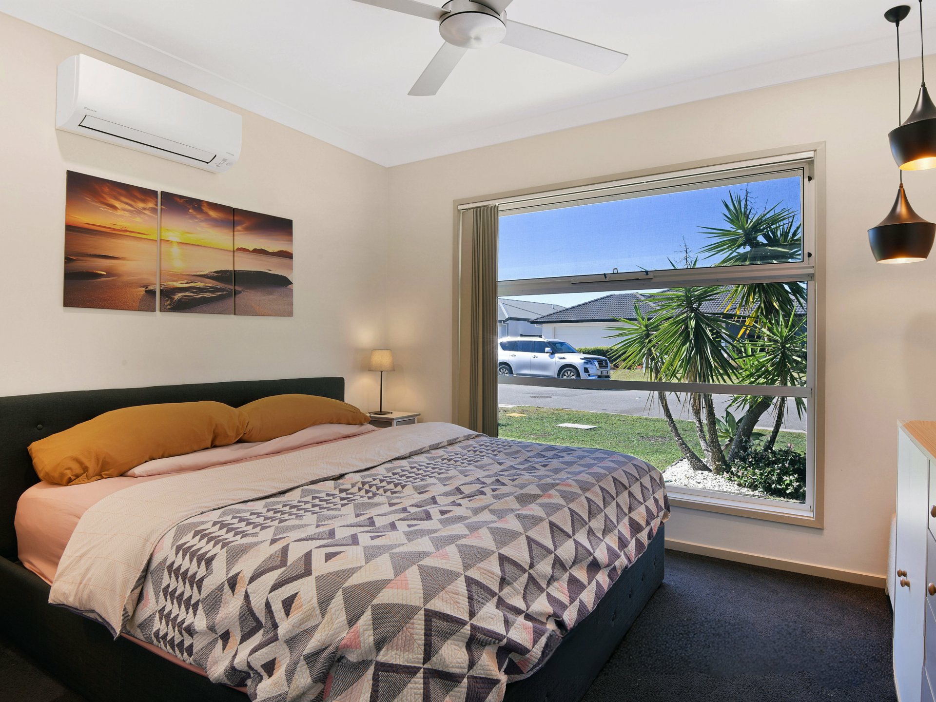 61 Callisia Crescent — photo 14 of 22